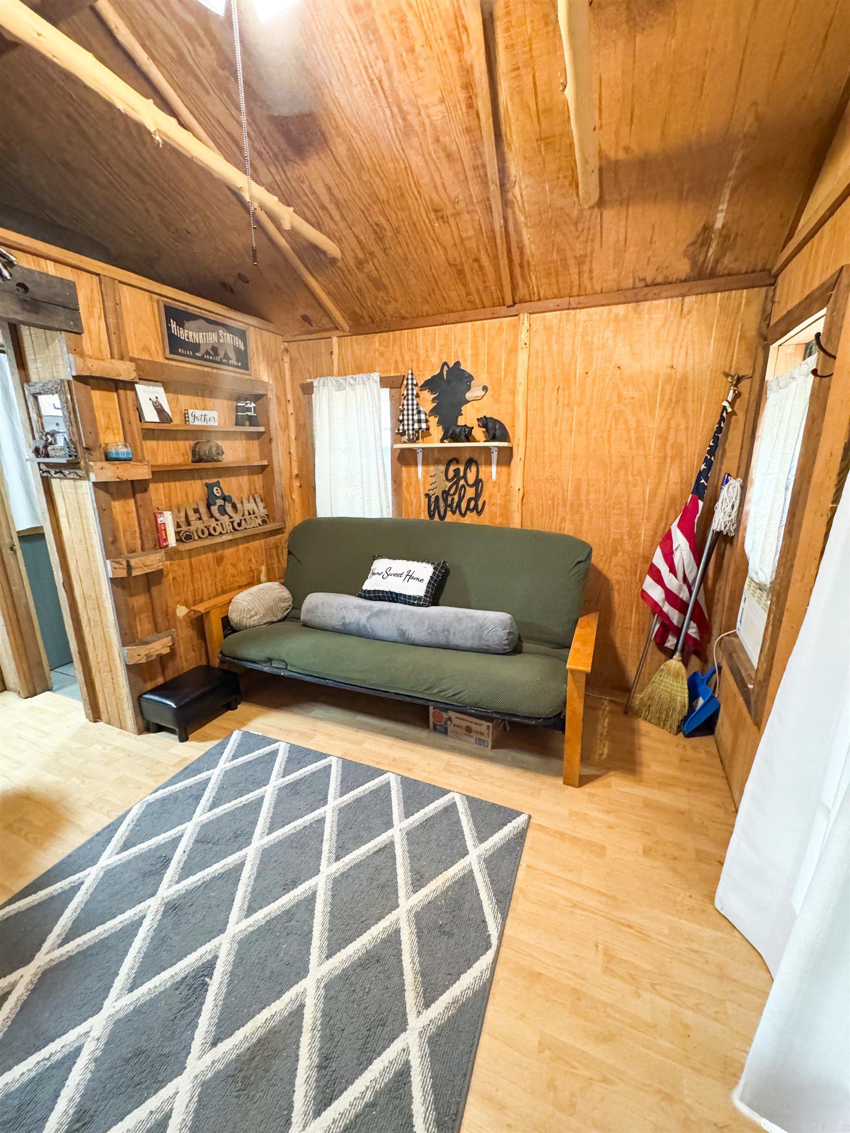 602 Schrock  Mountain View, AR