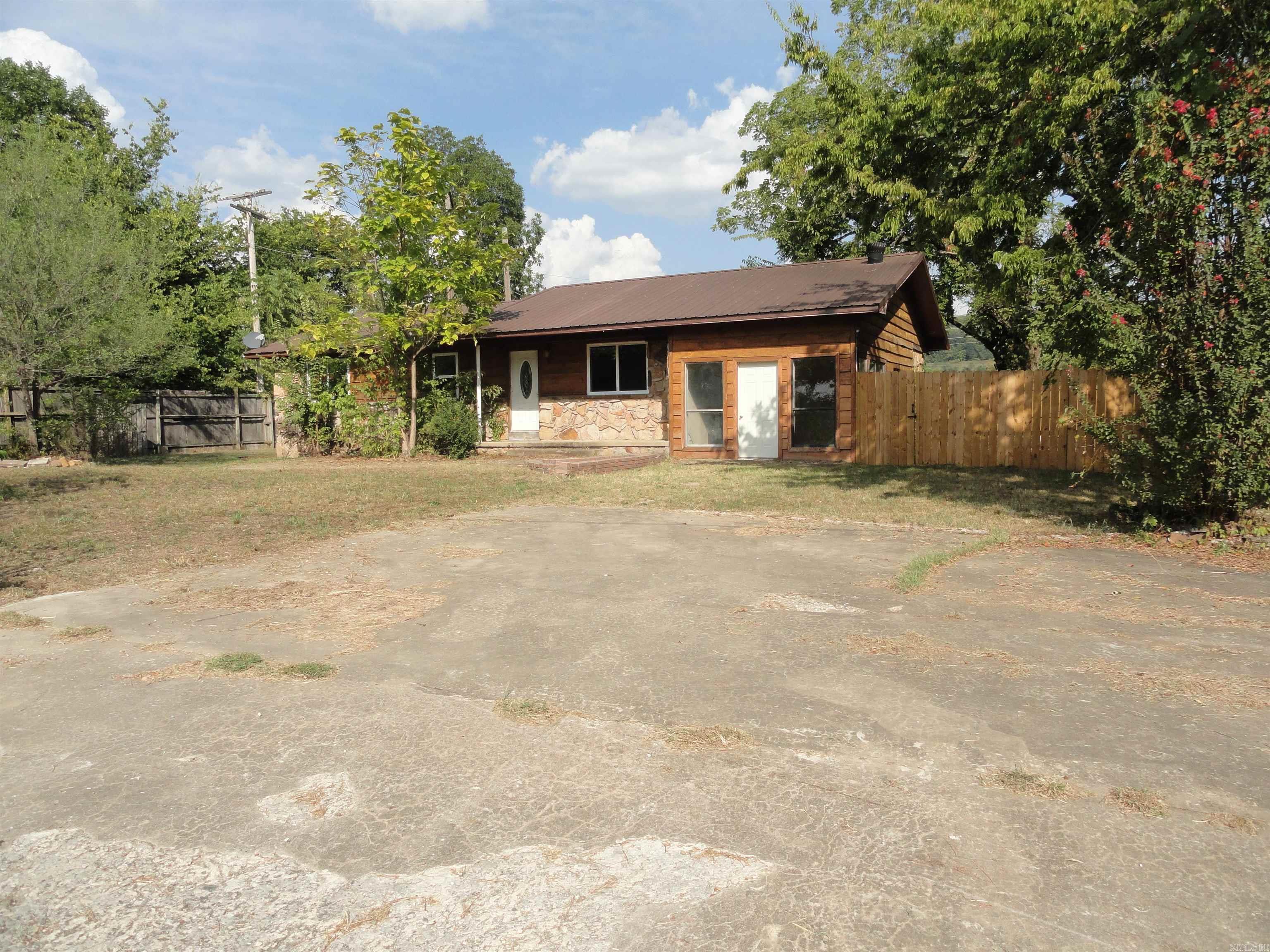 203 Range  Marshall, AR