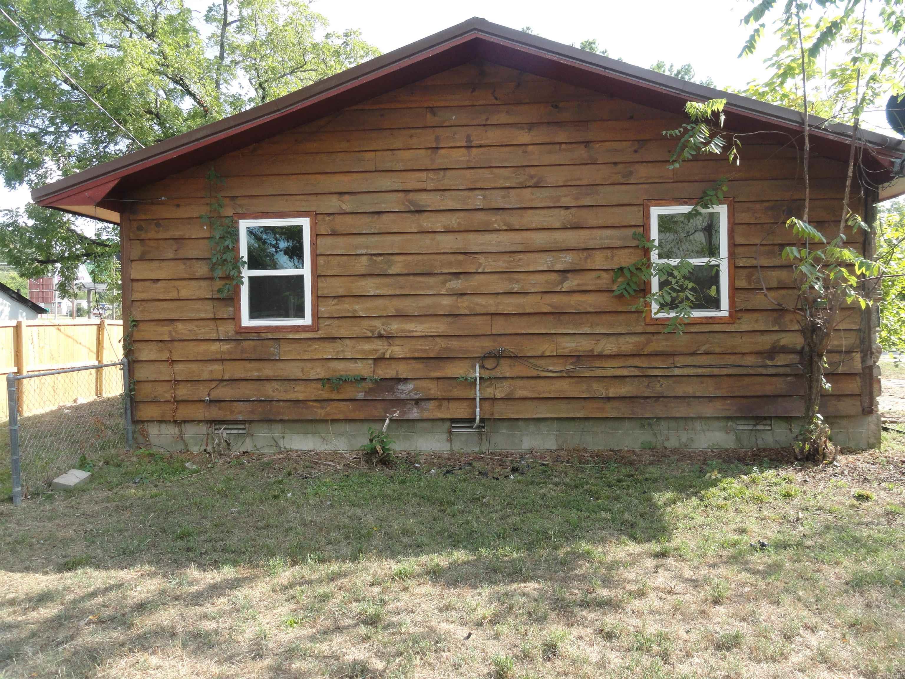 203 Range  Marshall, AR
