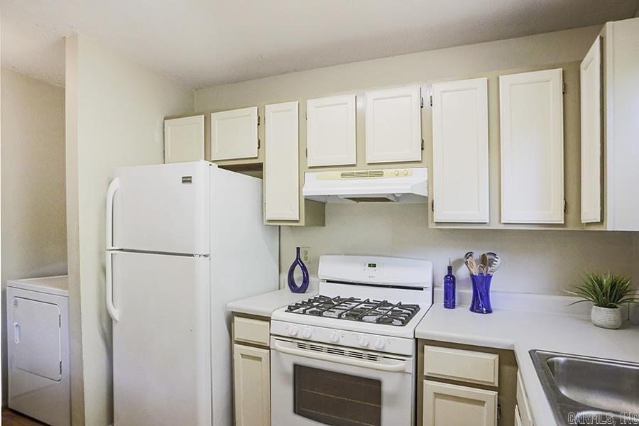 802 Lindy Cove  Bryant, AR