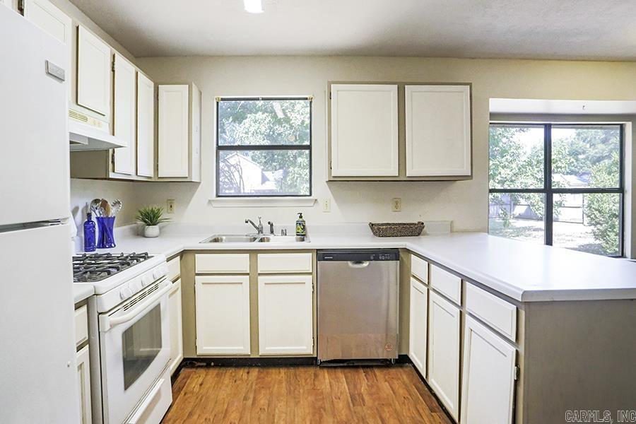 802 Lindy Cove  Bryant, AR