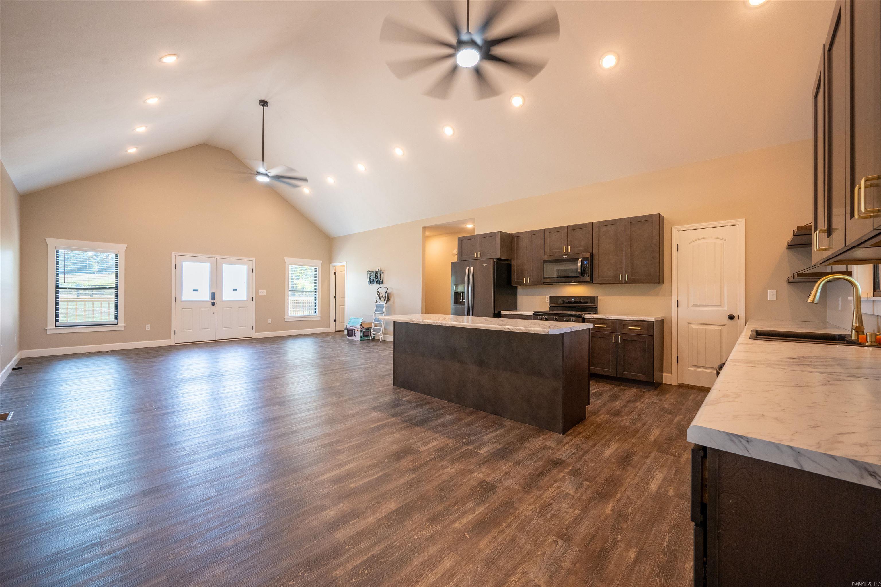 100 E Maxville  Cave City, AR