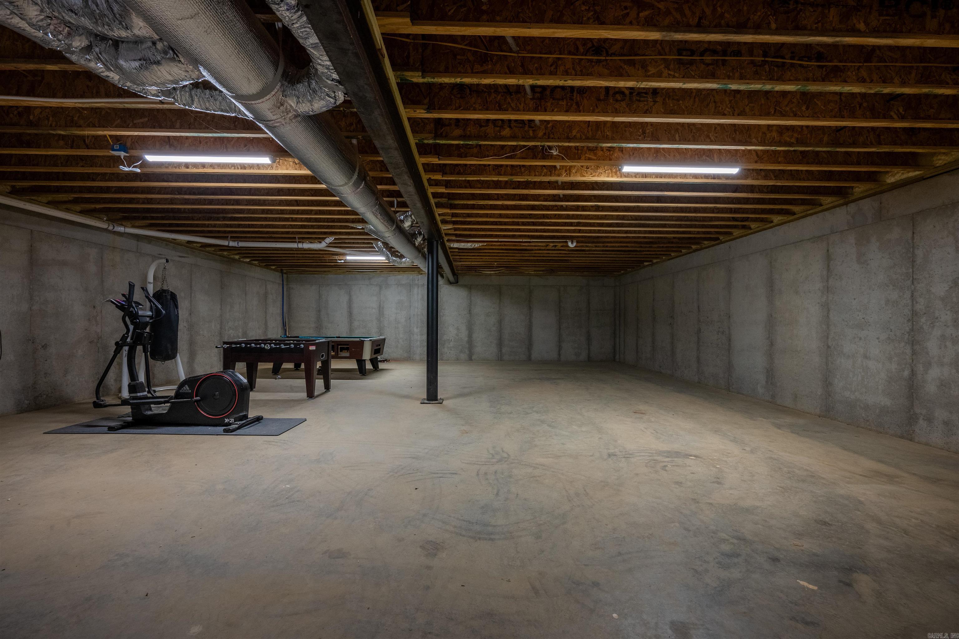 100 E Maxville  Cave City, AR