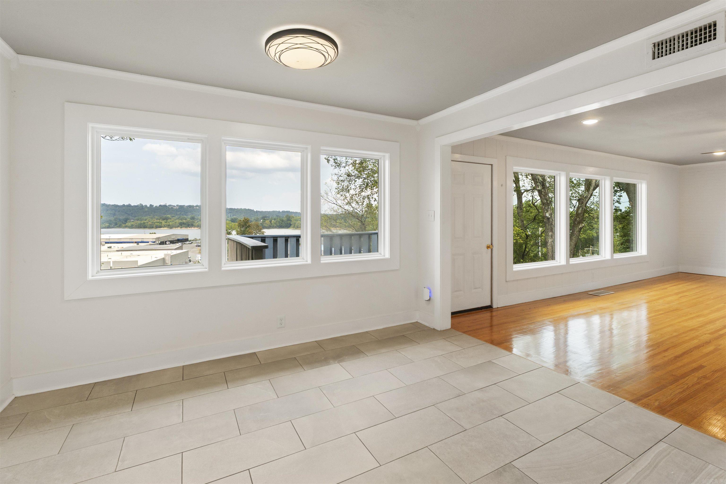 2012 Riverview Dr  Little Rock, AR