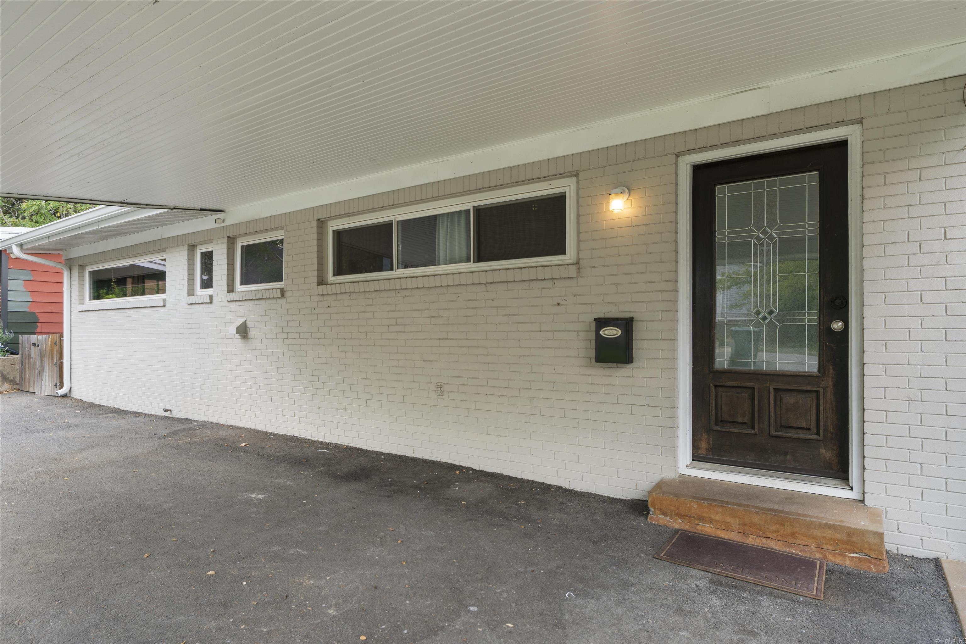 2012 Riverview Dr  Little Rock, AR