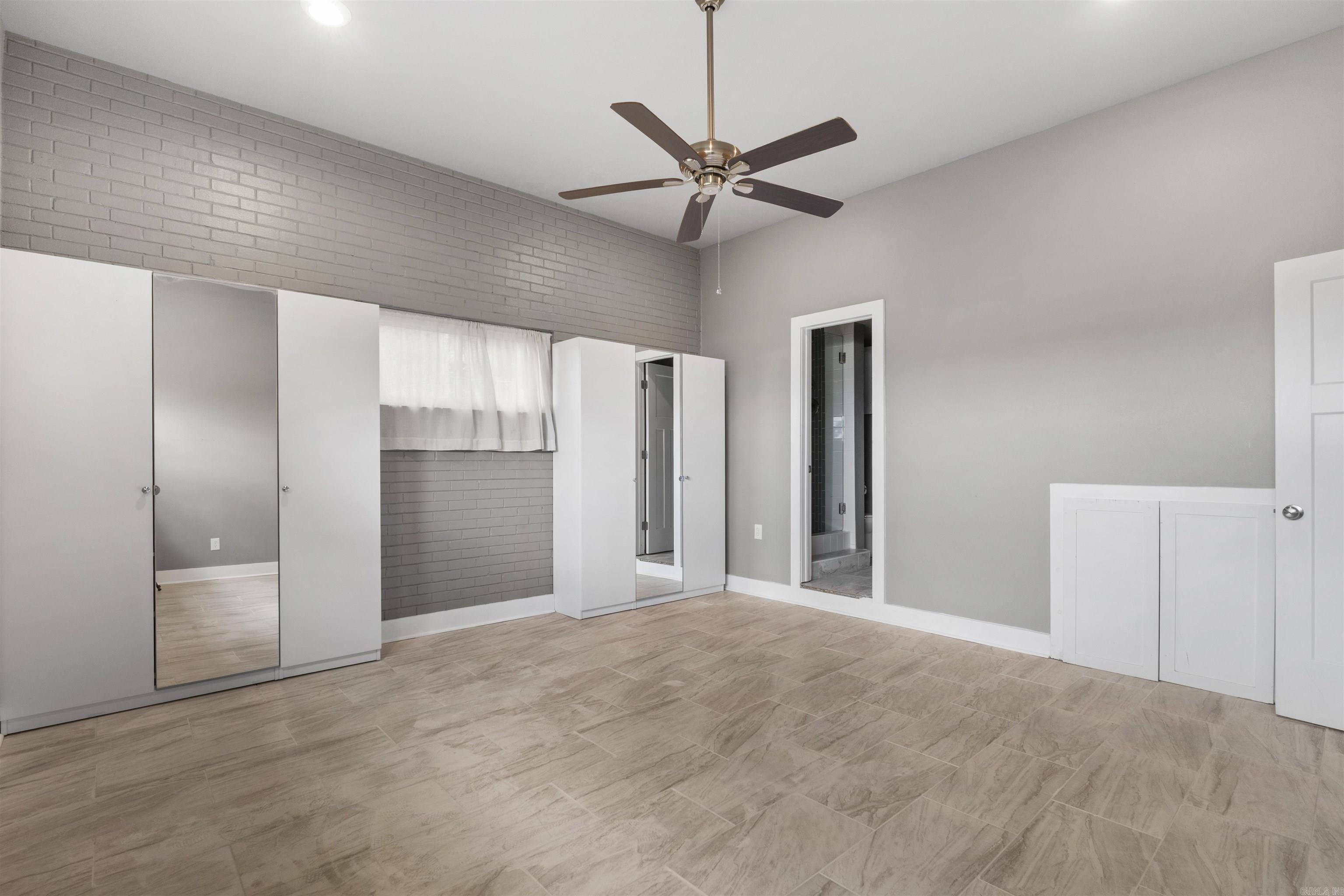 2012 Riverview Dr  Little Rock, AR