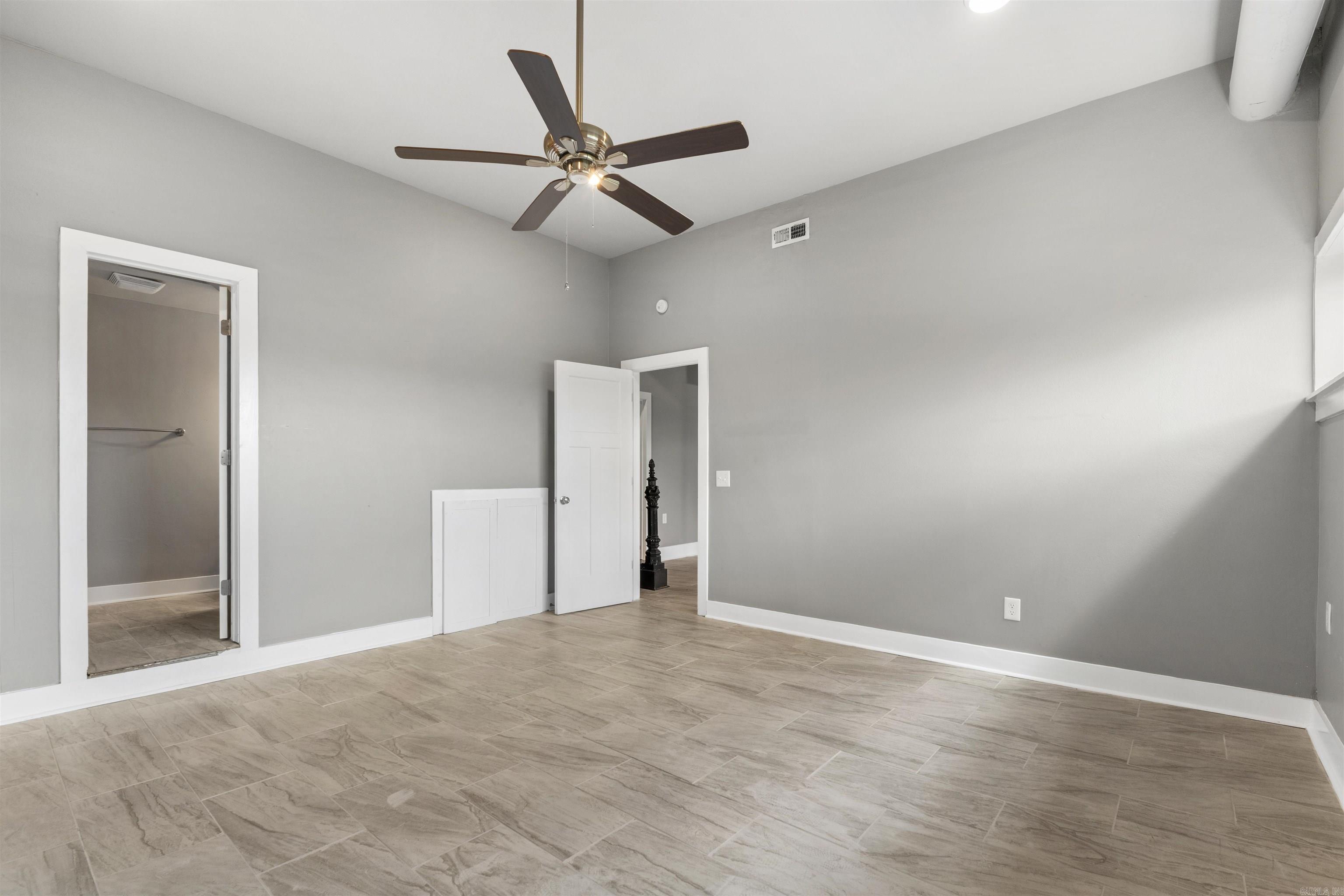 2012 Riverview Dr  Little Rock, AR