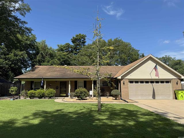 1012 S Leslie  Stuttgart, AR