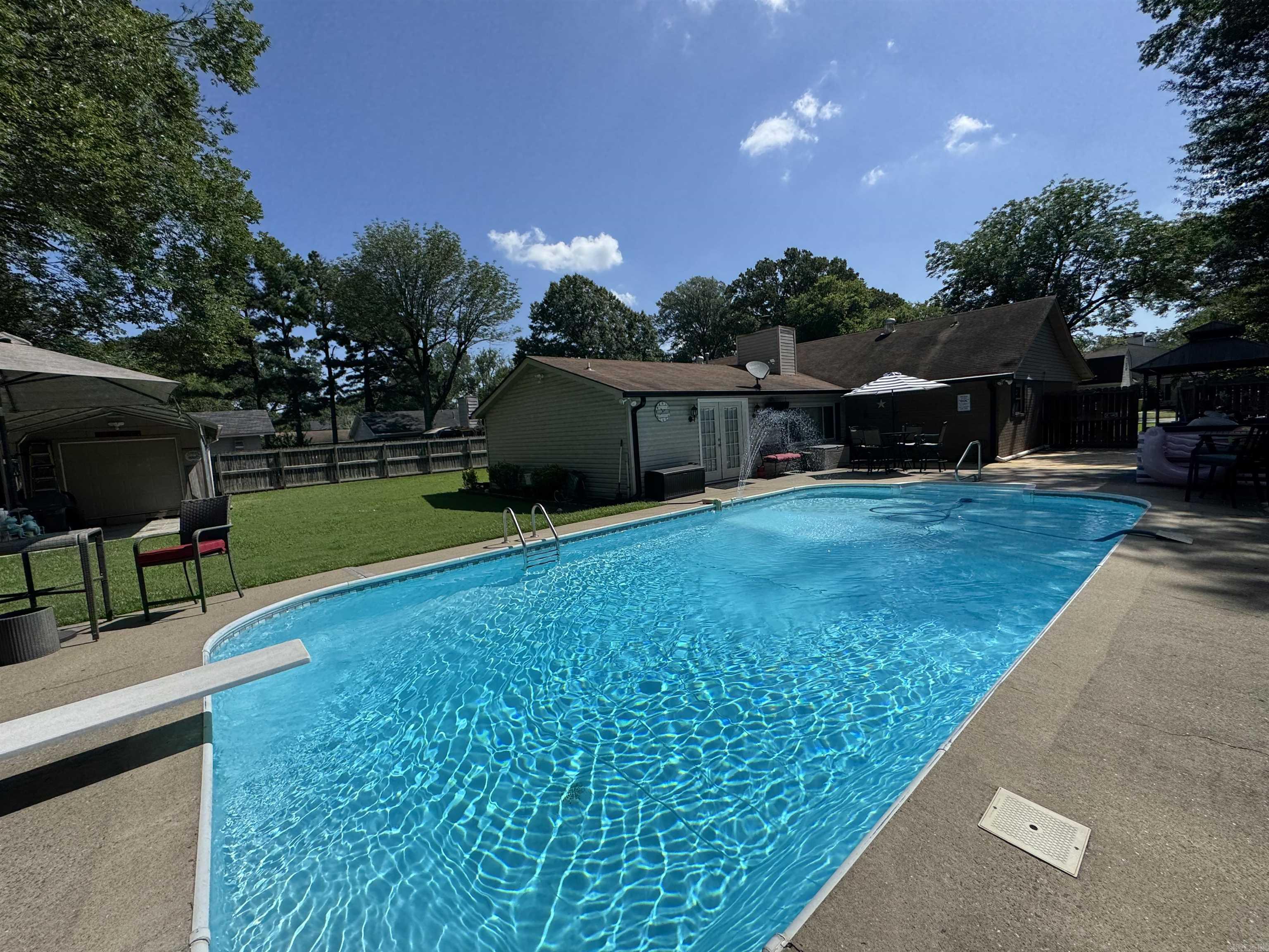 1012 S Leslie  Stuttgart, AR