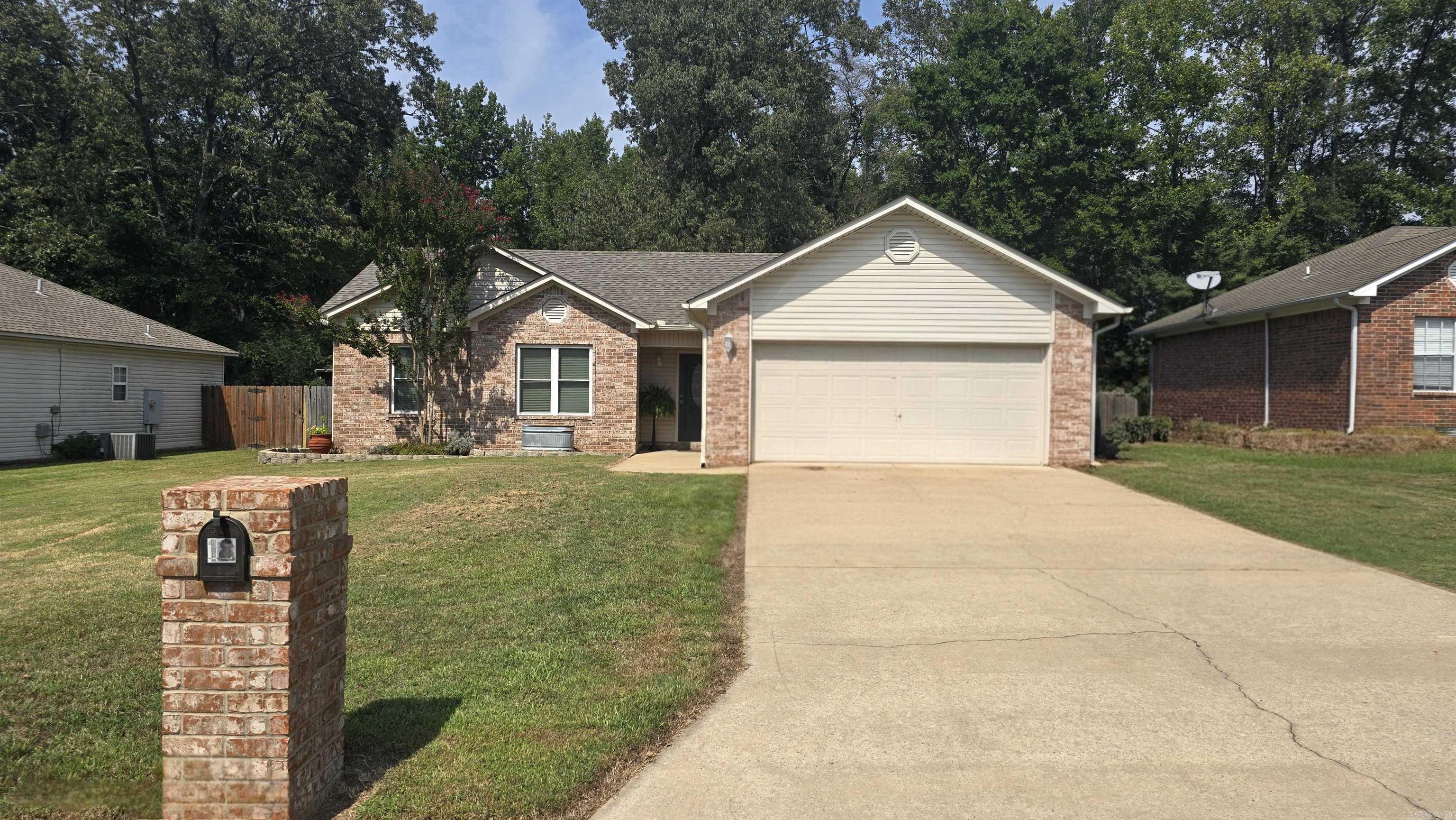 18 Farrah Dr.  Ward, AR