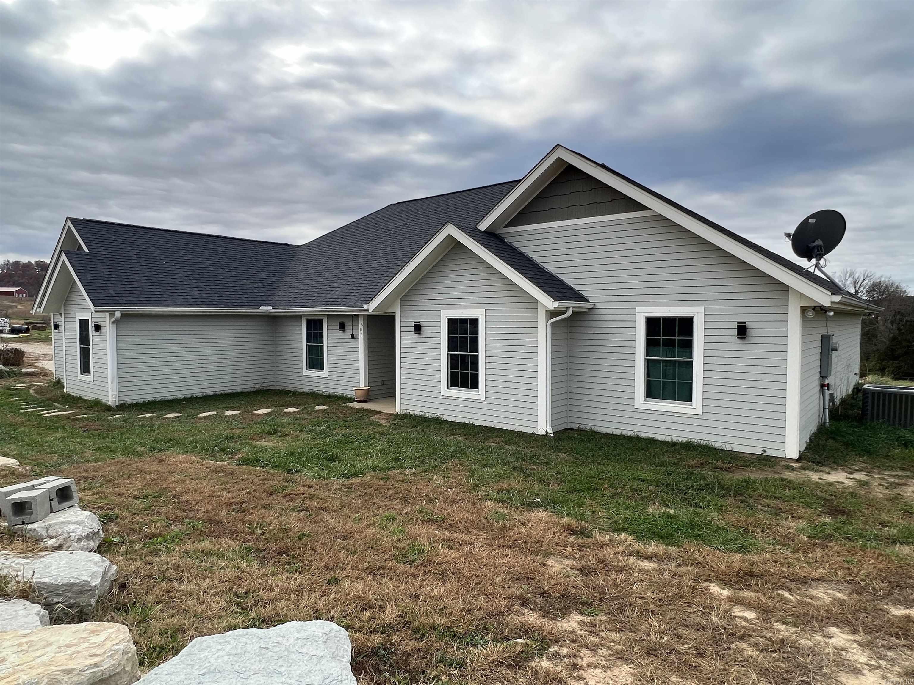307 Whitetail Drive Harrison, AR 72601