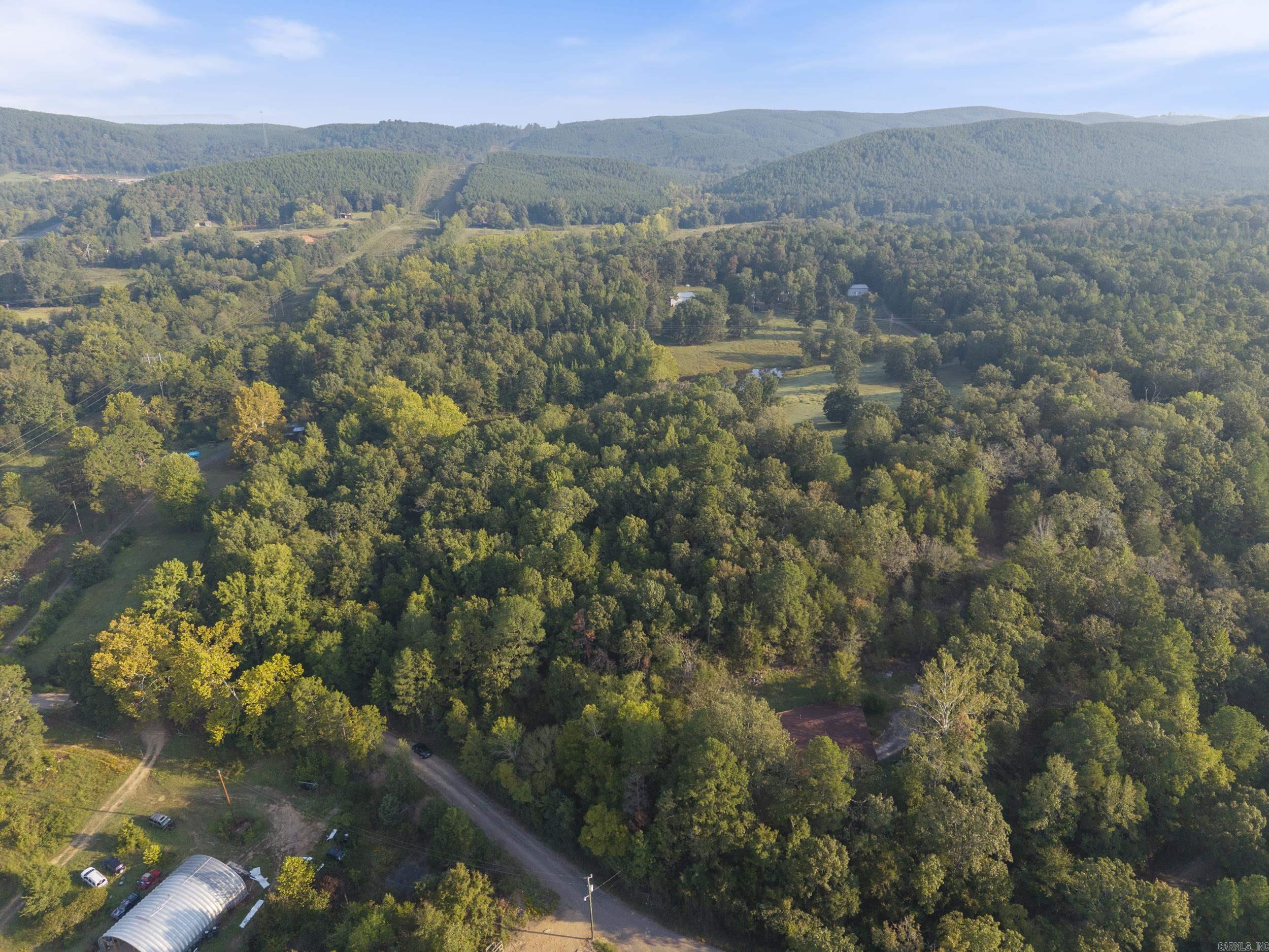 750 Mountain Road  Perryville, AR