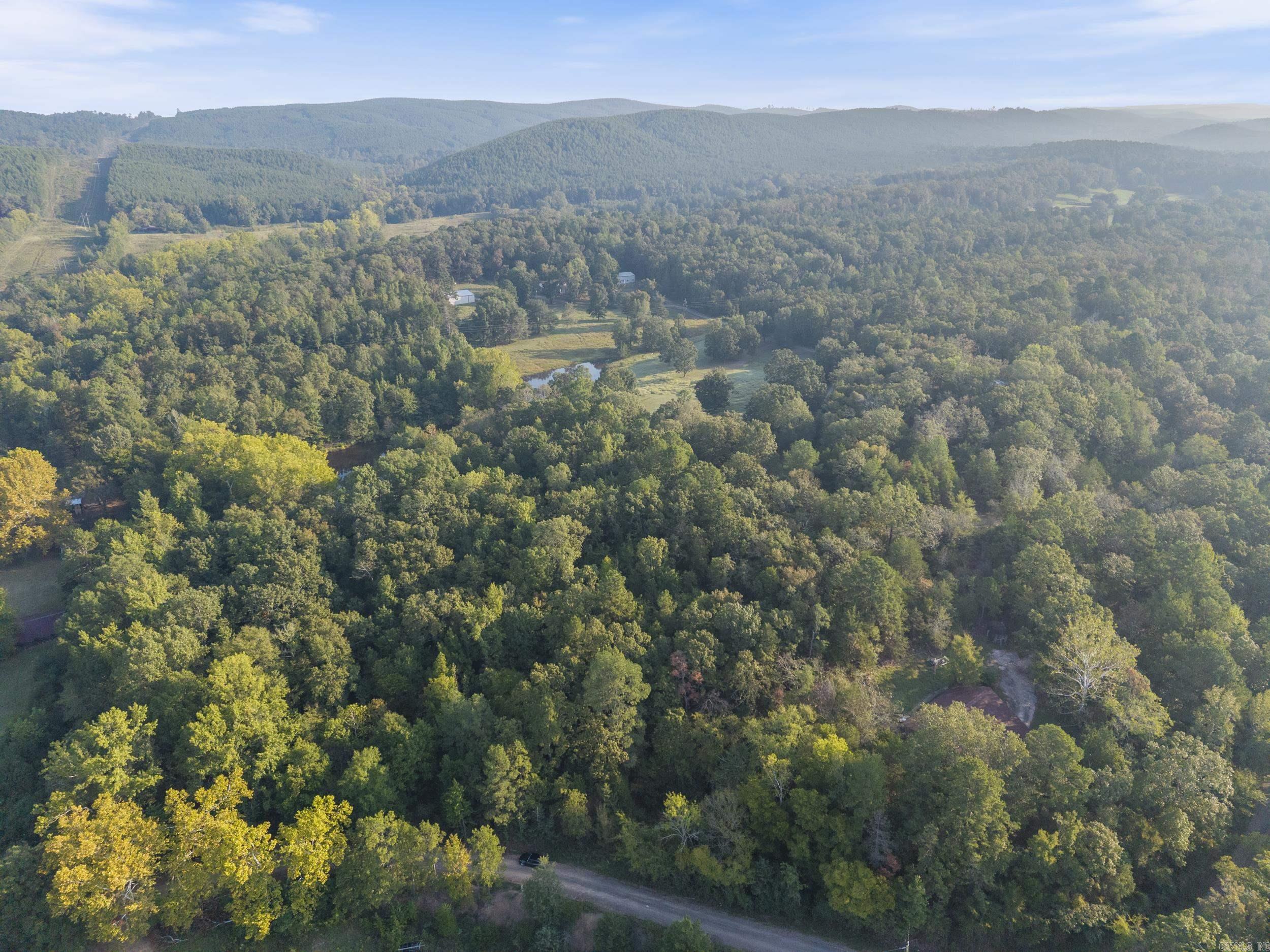 750 Mountain Road  Perryville, AR