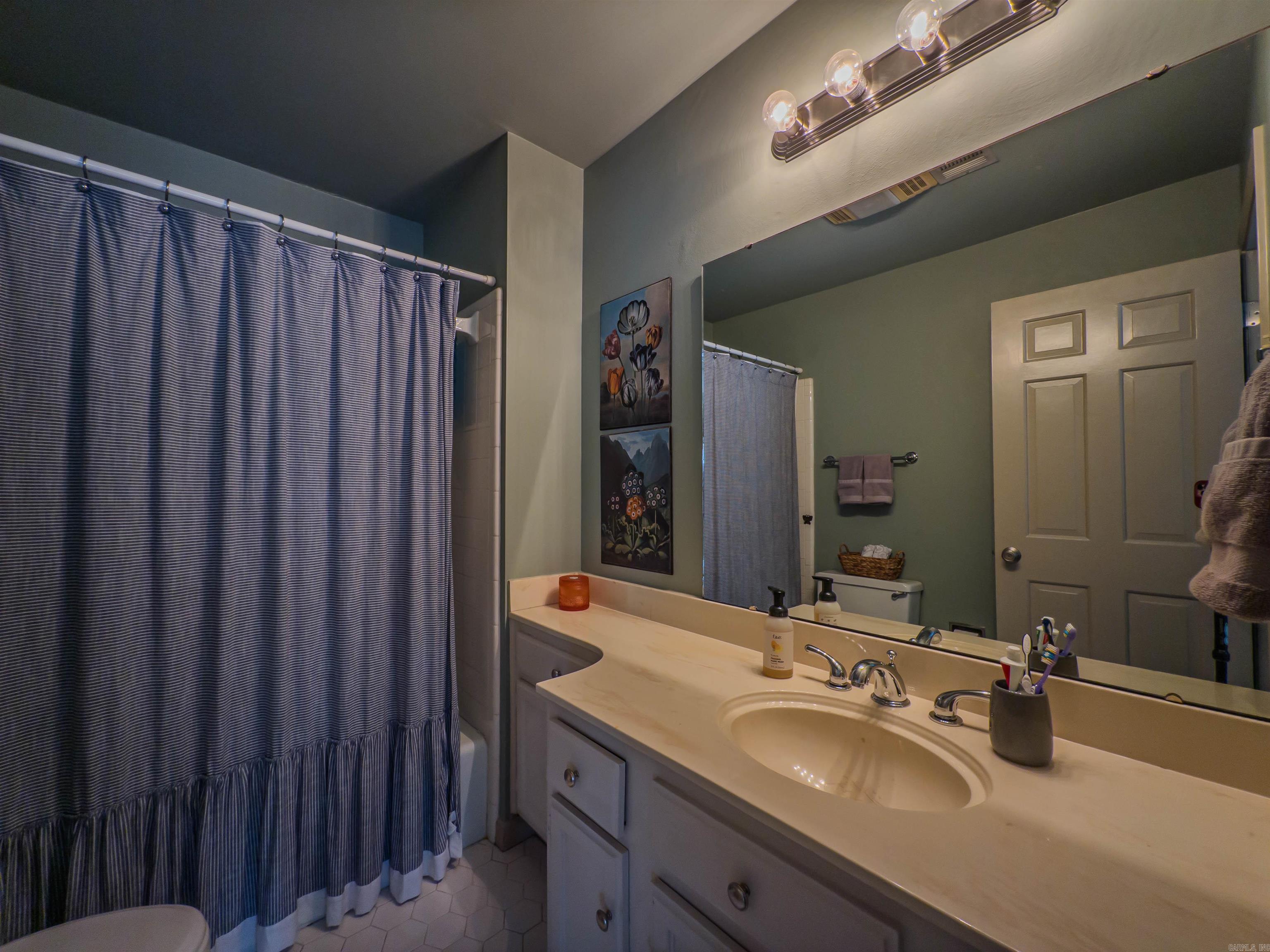 2805 Foxcroft Rd Apt 304  Little Rock, AR