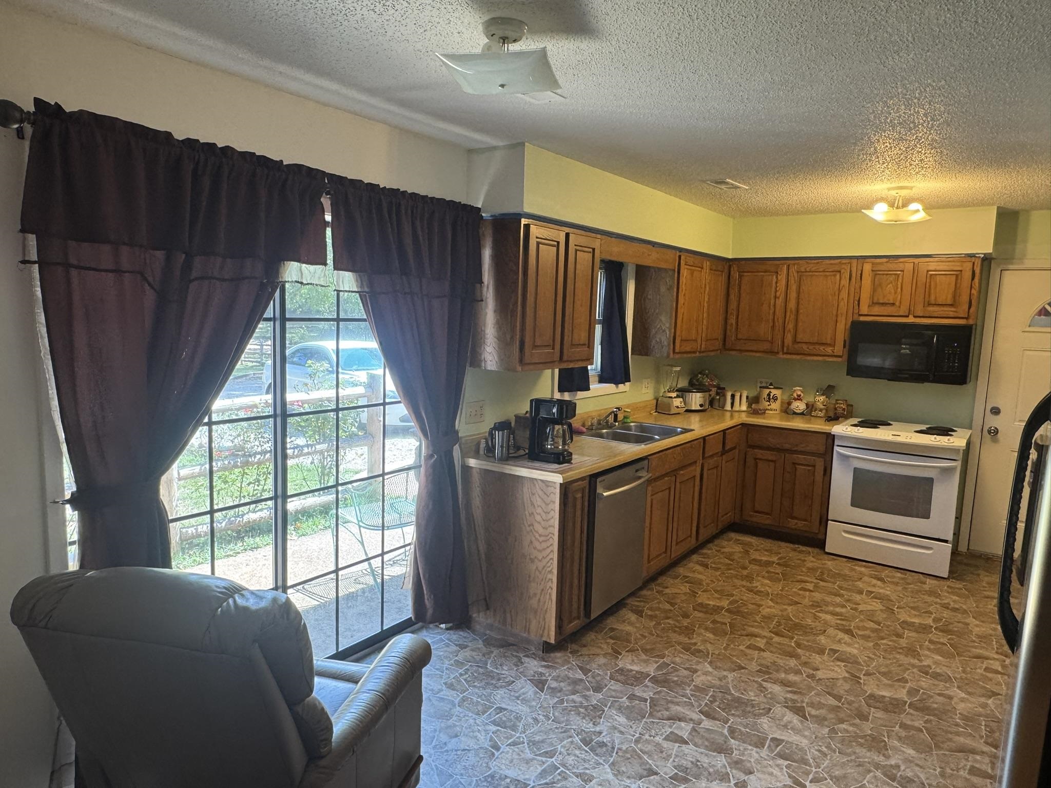 14 Barber  Hardy, AR