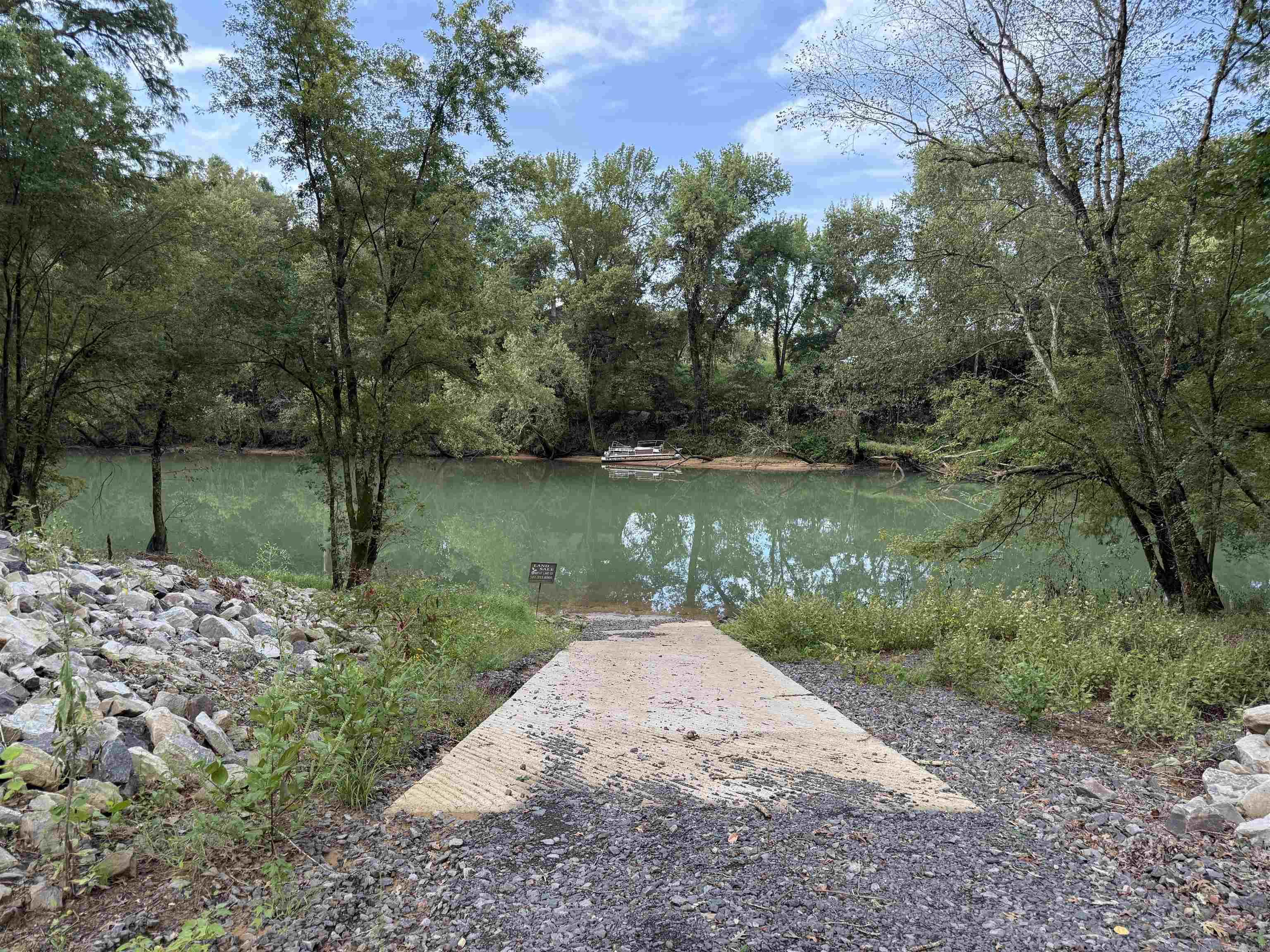 1 River Way Rd.  Pangburn, AR