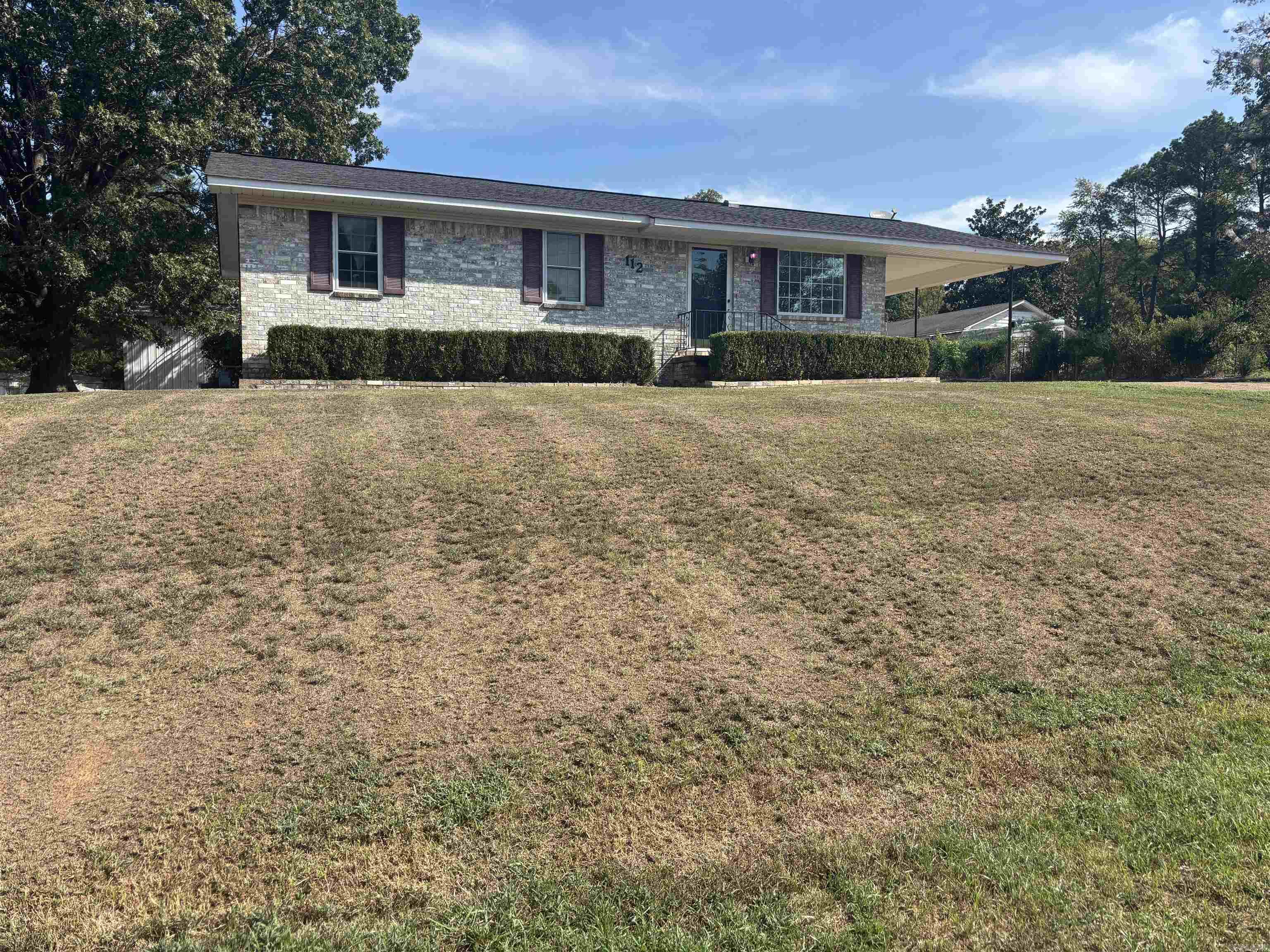 112 E 7TH  Newark, AR