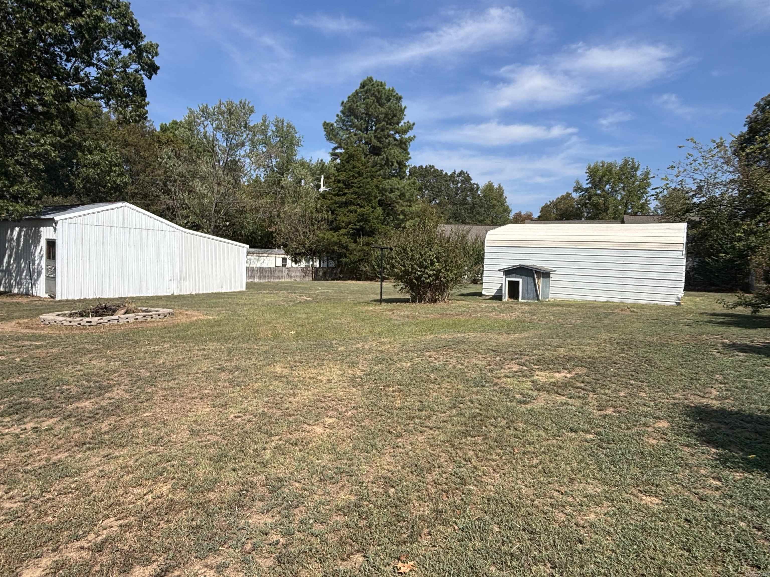 112 E 7TH  Newark, AR