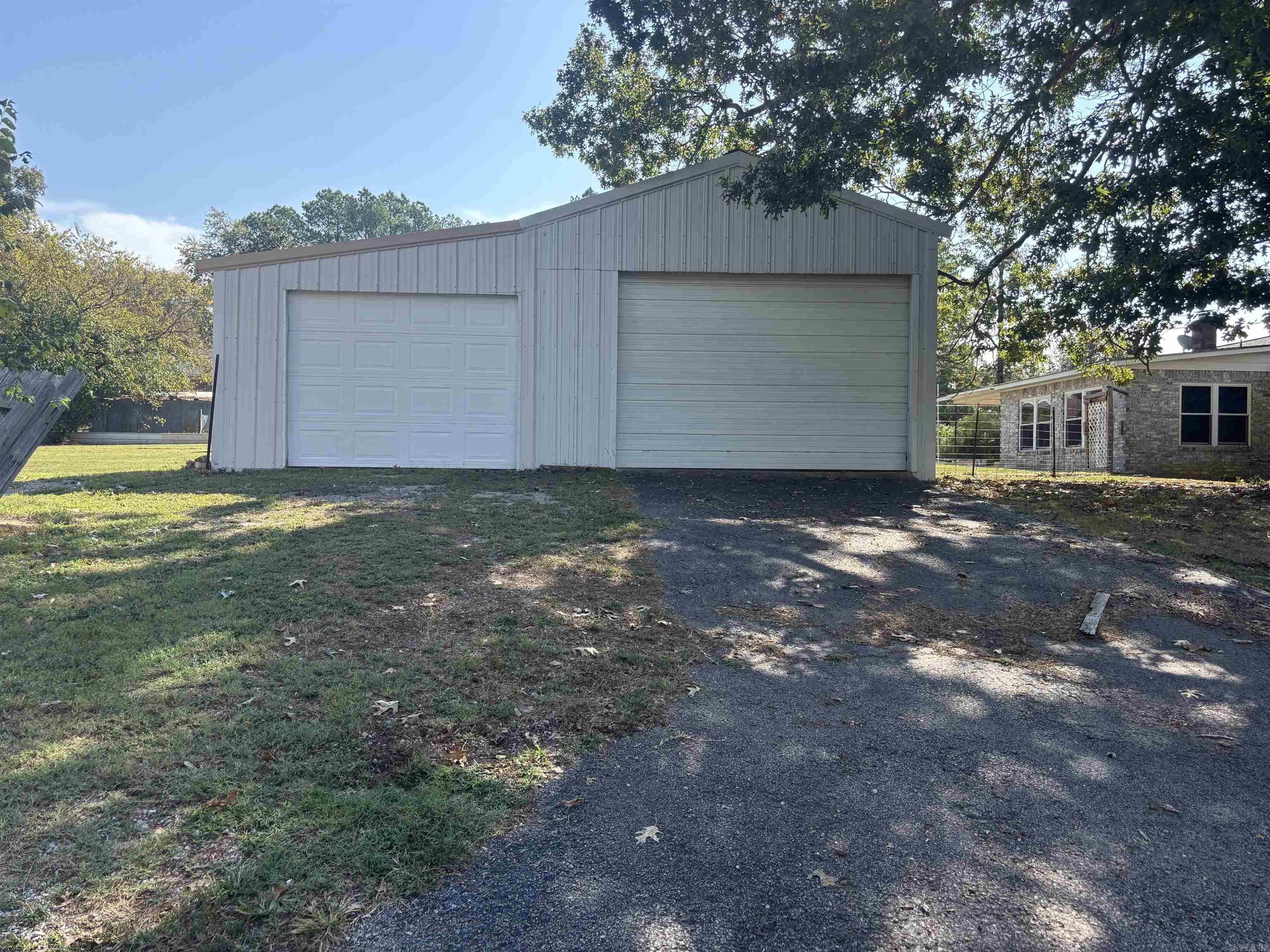 112 E 7TH  Newark, AR