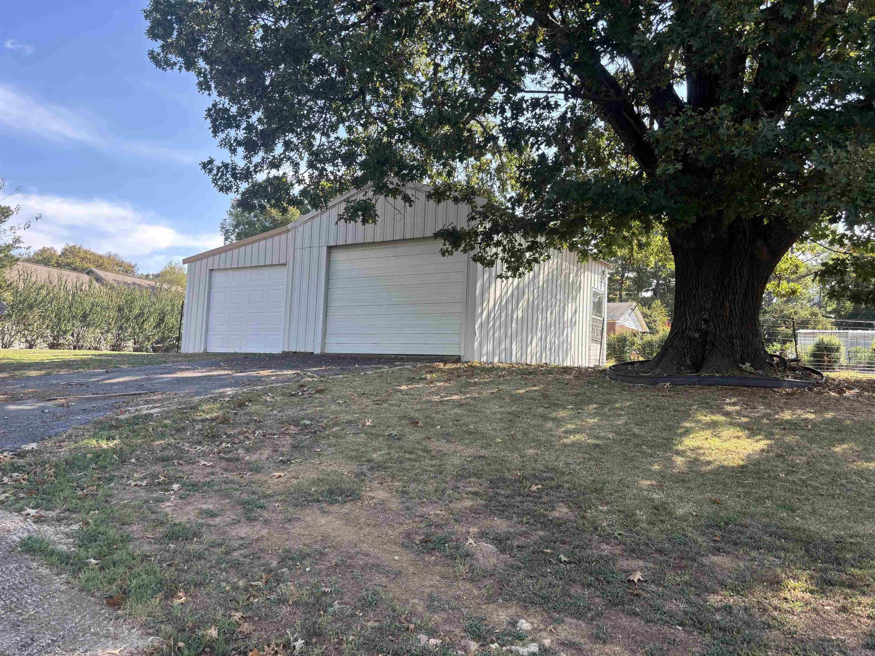 112 E 7TH  Newark, AR