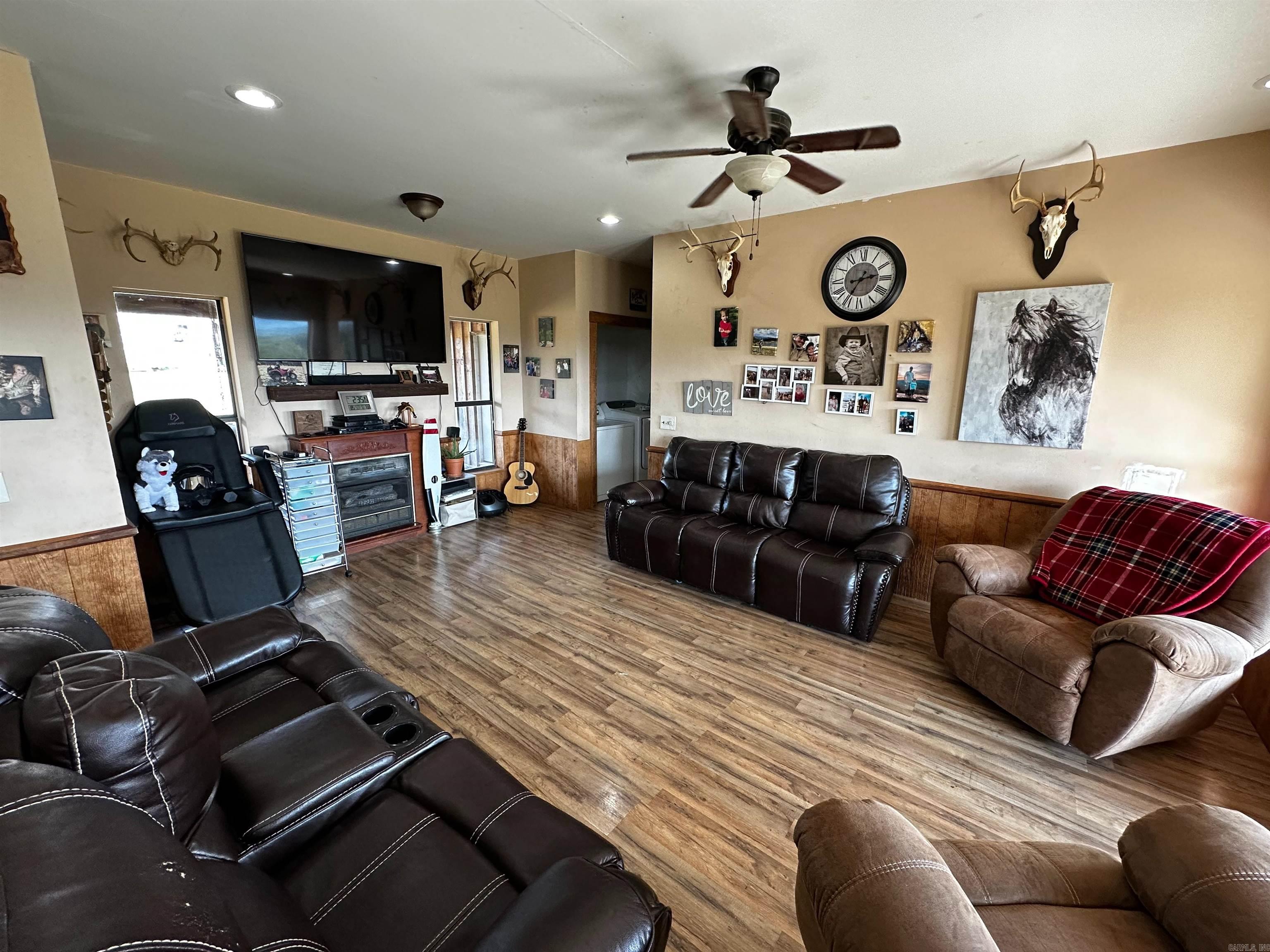 1807 Round Mountain  Marshall, AR