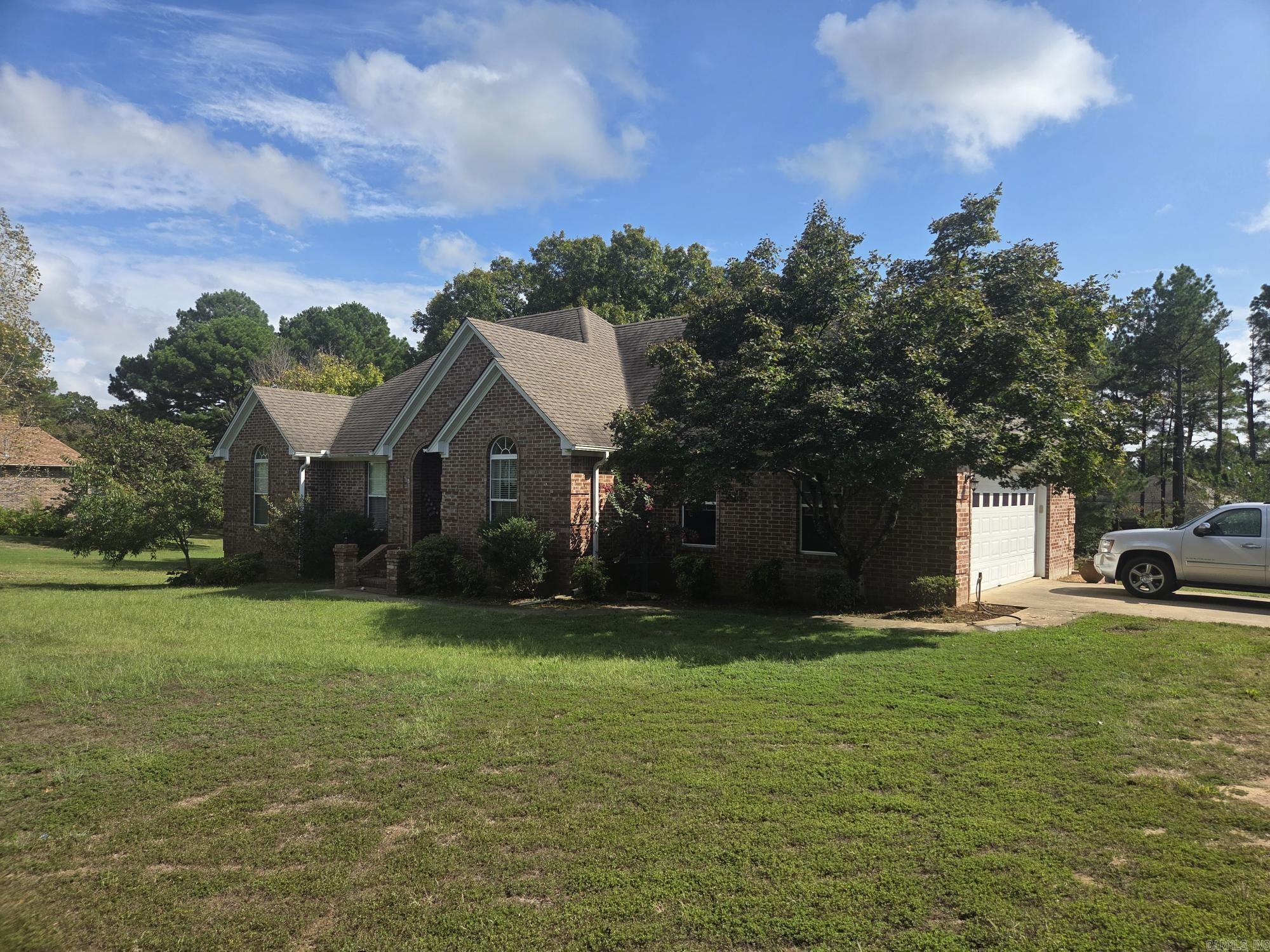 3001 W Country Club  Searcy, AR