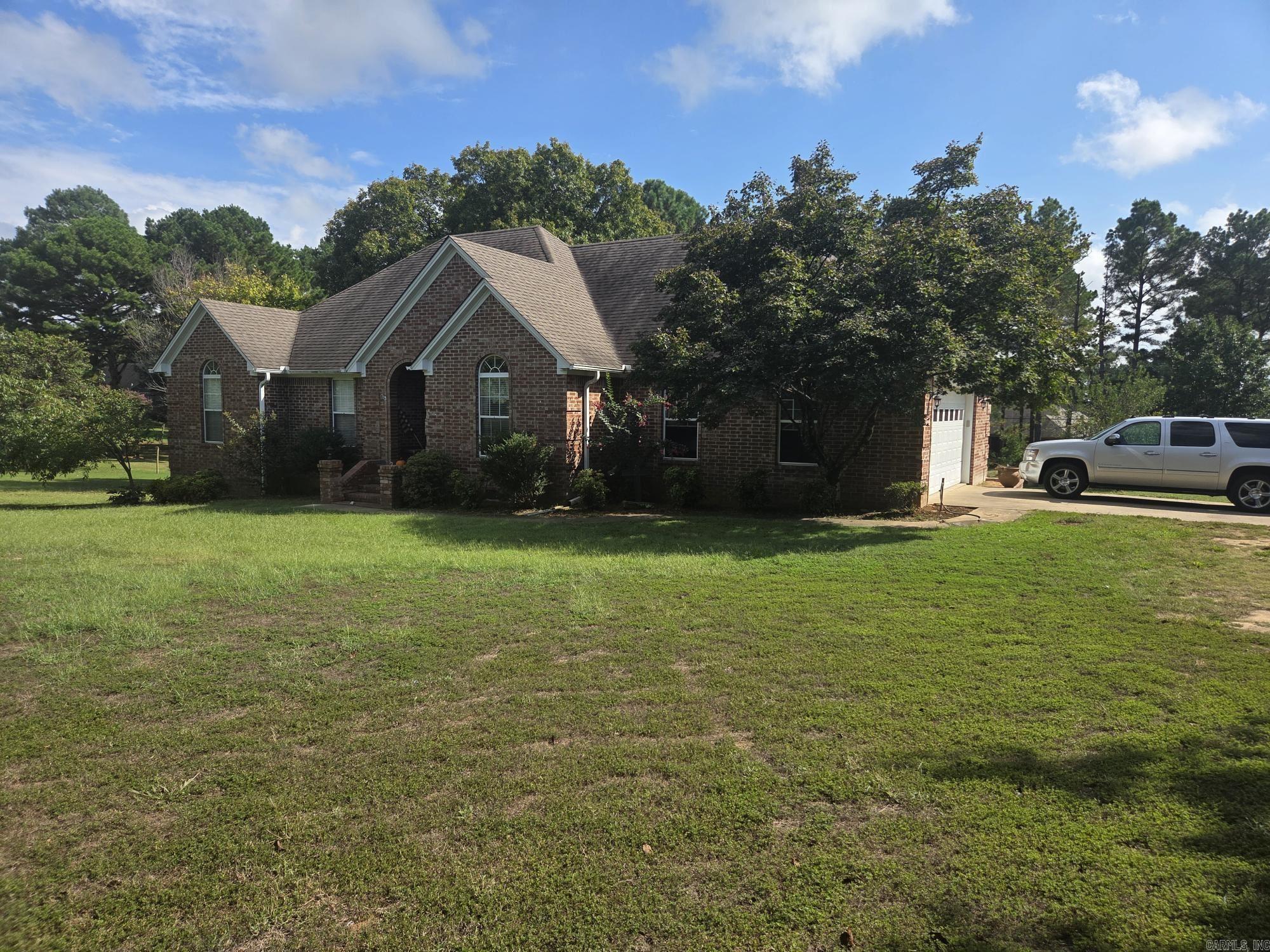 3001 W Country Club  Searcy, AR