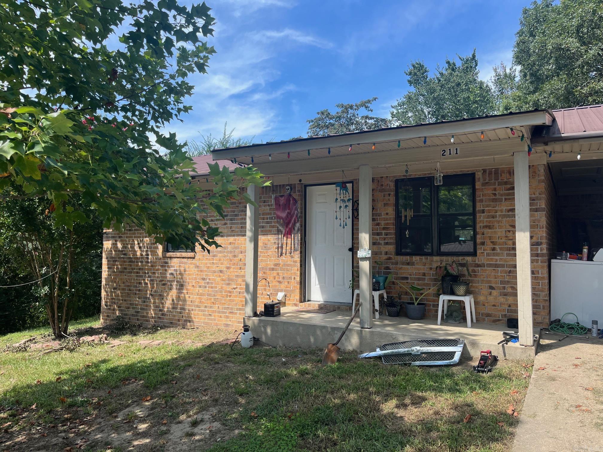 211 Violet ST  Mena, AR