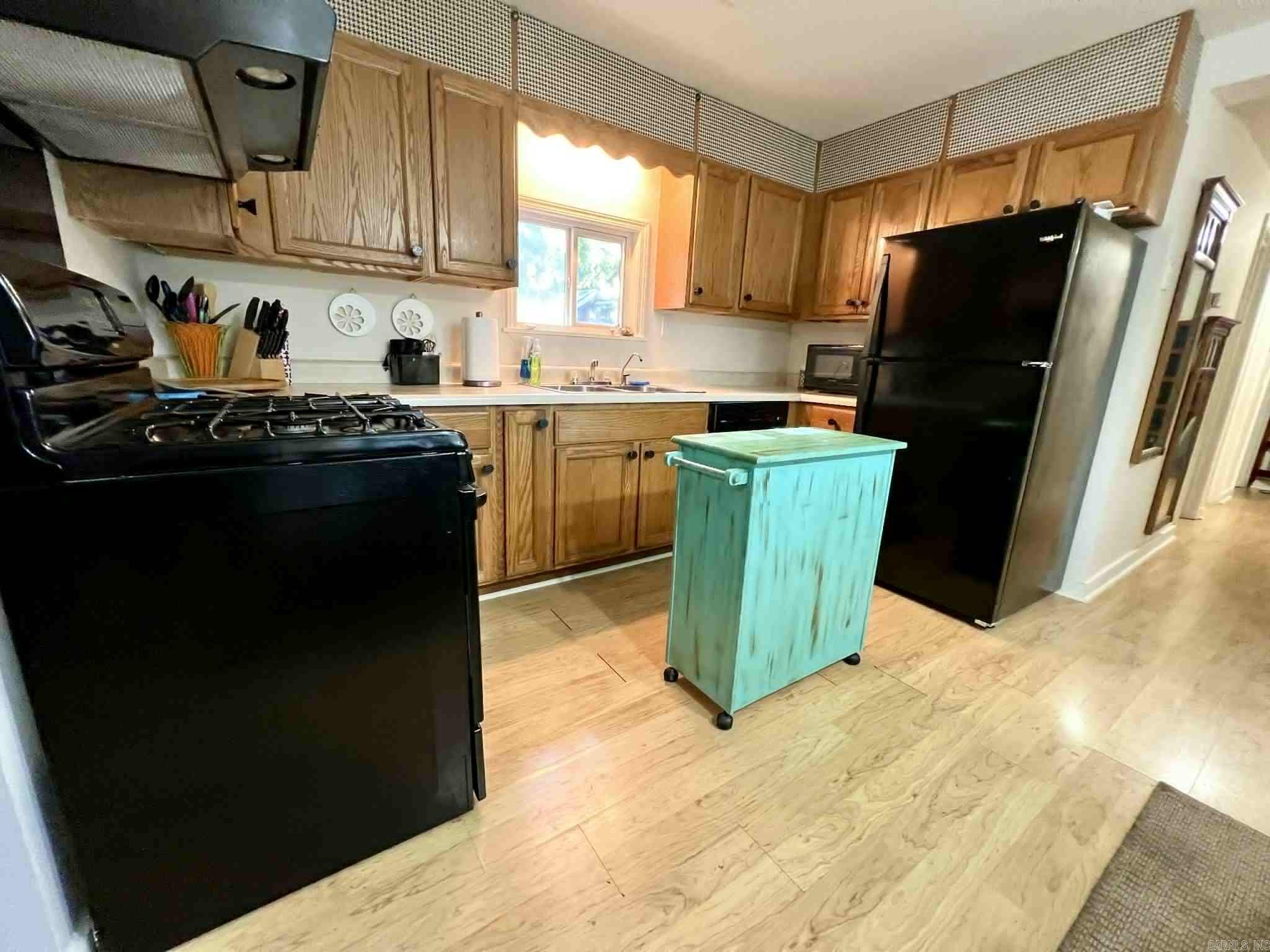 206 CR 137  Henderson, AR