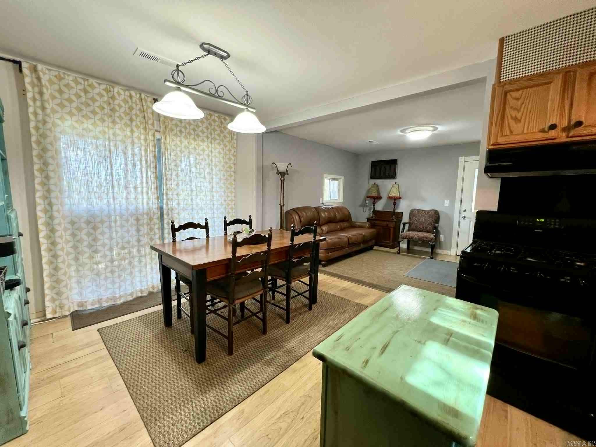 206 CR 137  Henderson, AR