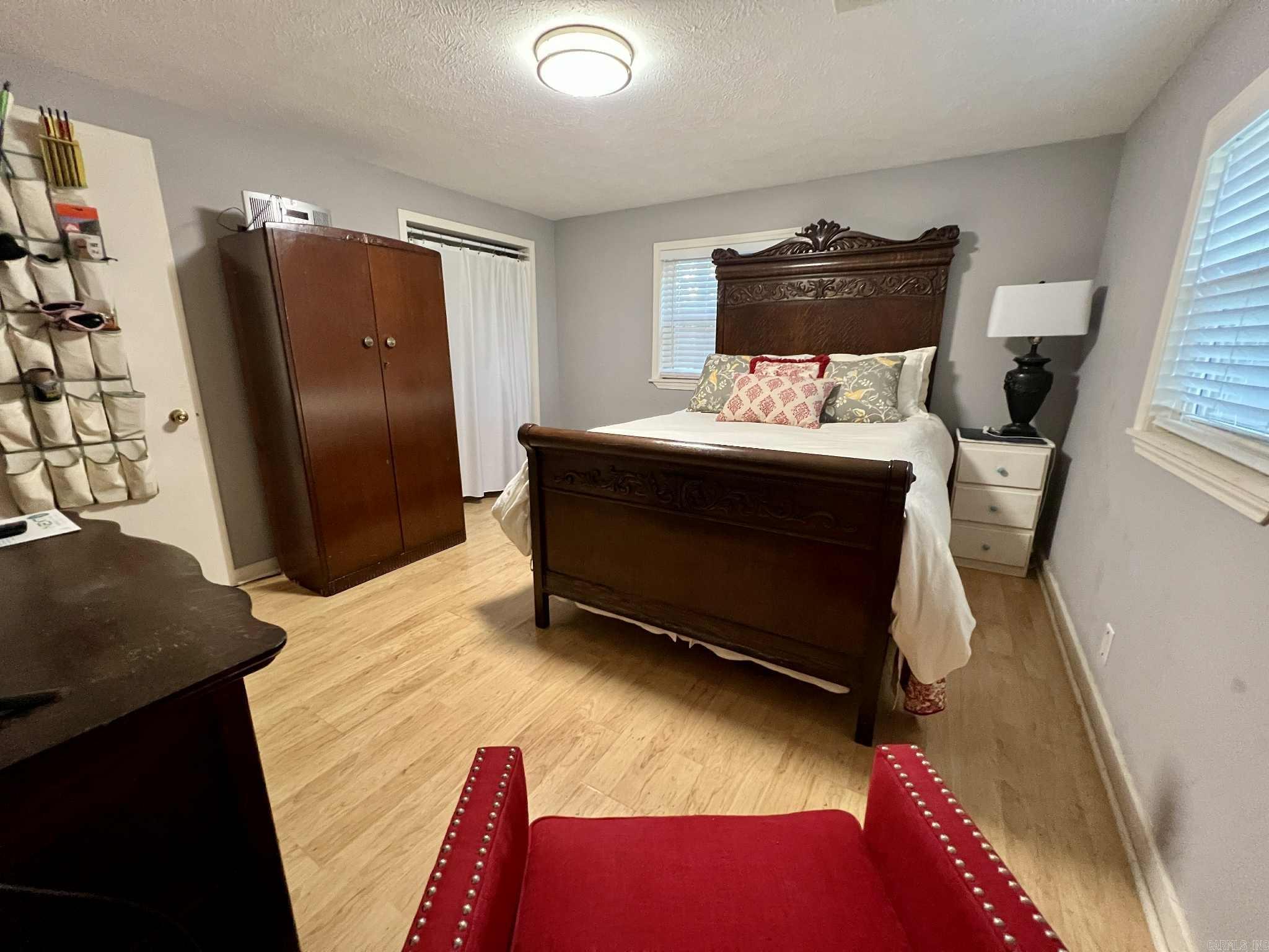 206 CR 137  Henderson, AR