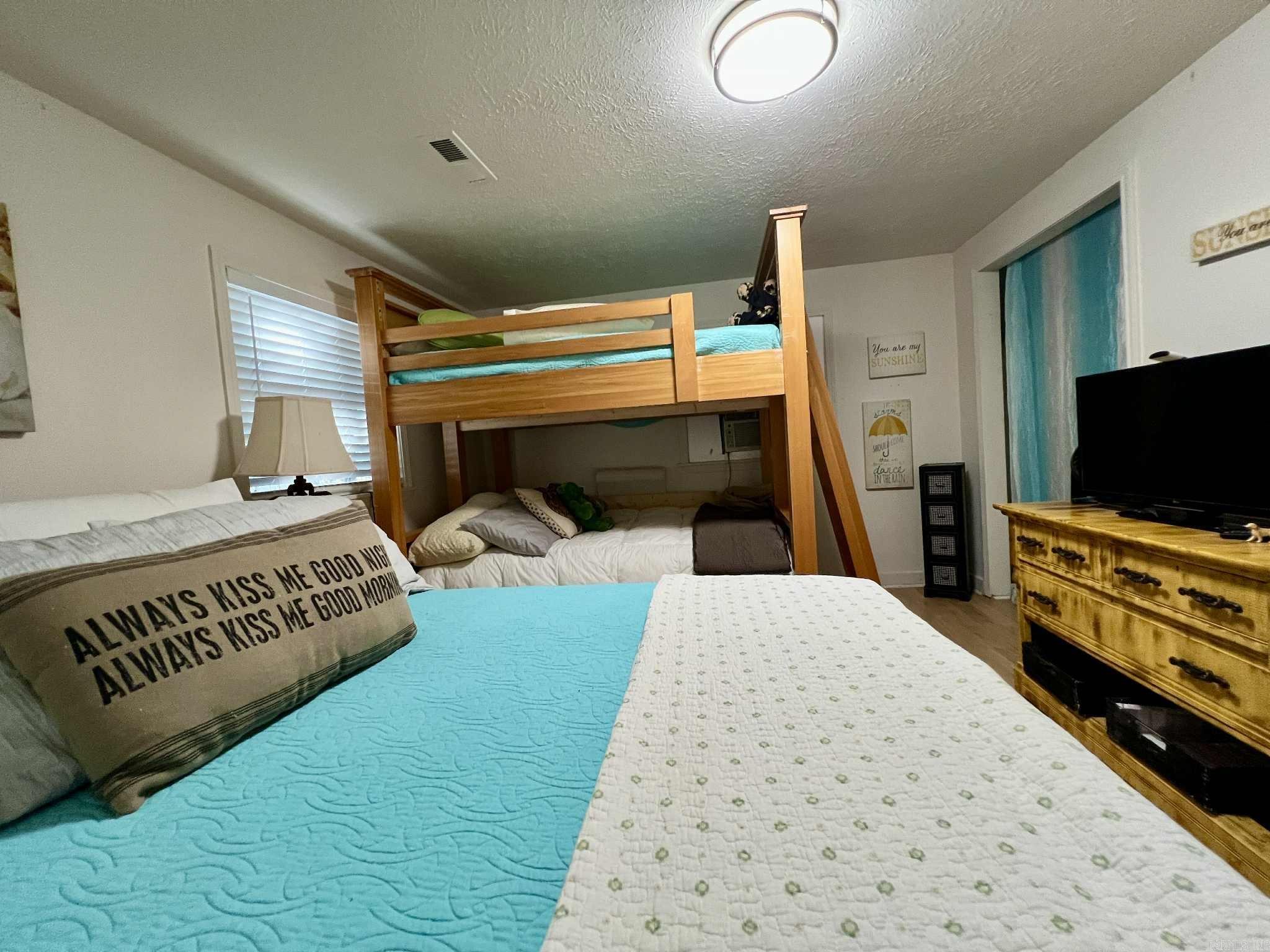 206 CR 137  Henderson, AR