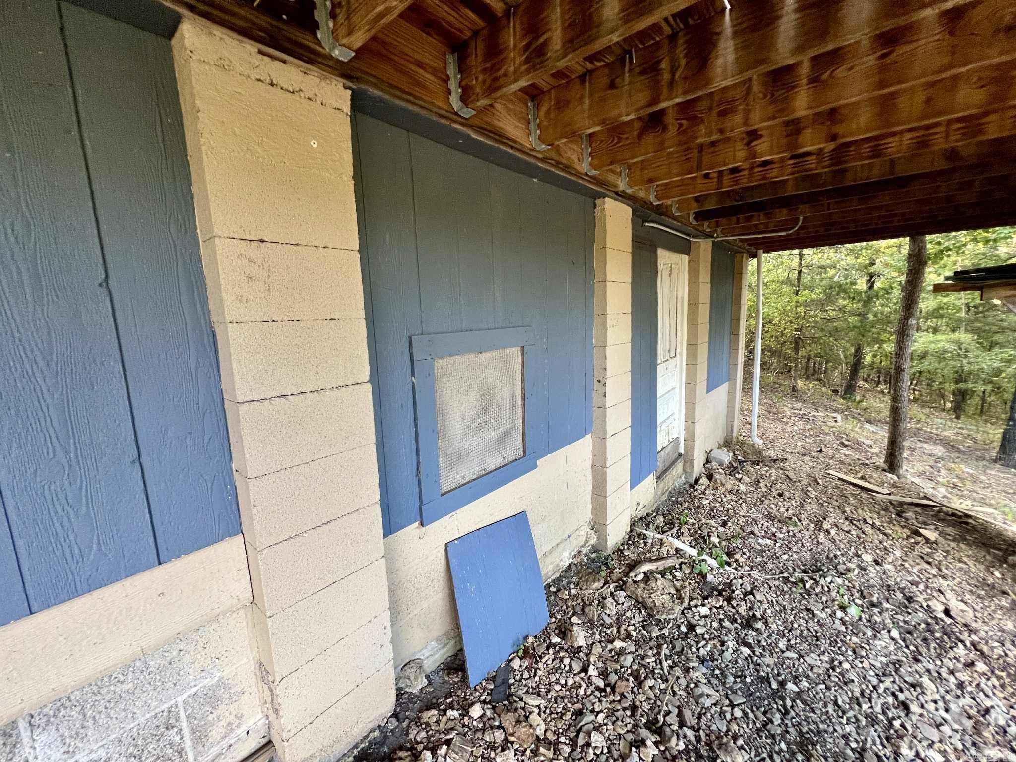 206 CR 137  Henderson, AR