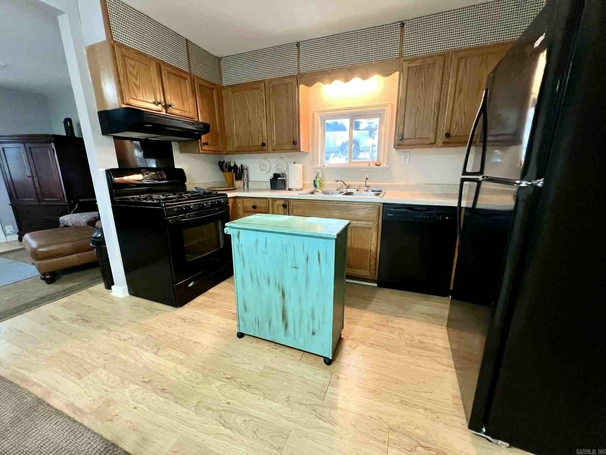206 CR 137  Henderson, AR