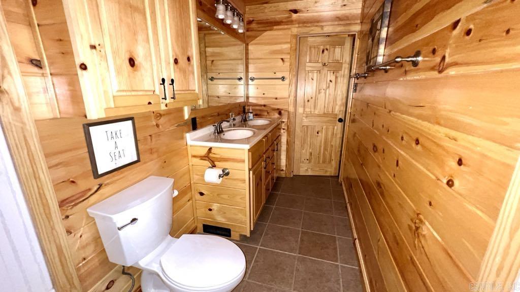 782 Diamond Bay Road  Elizabeth, AR