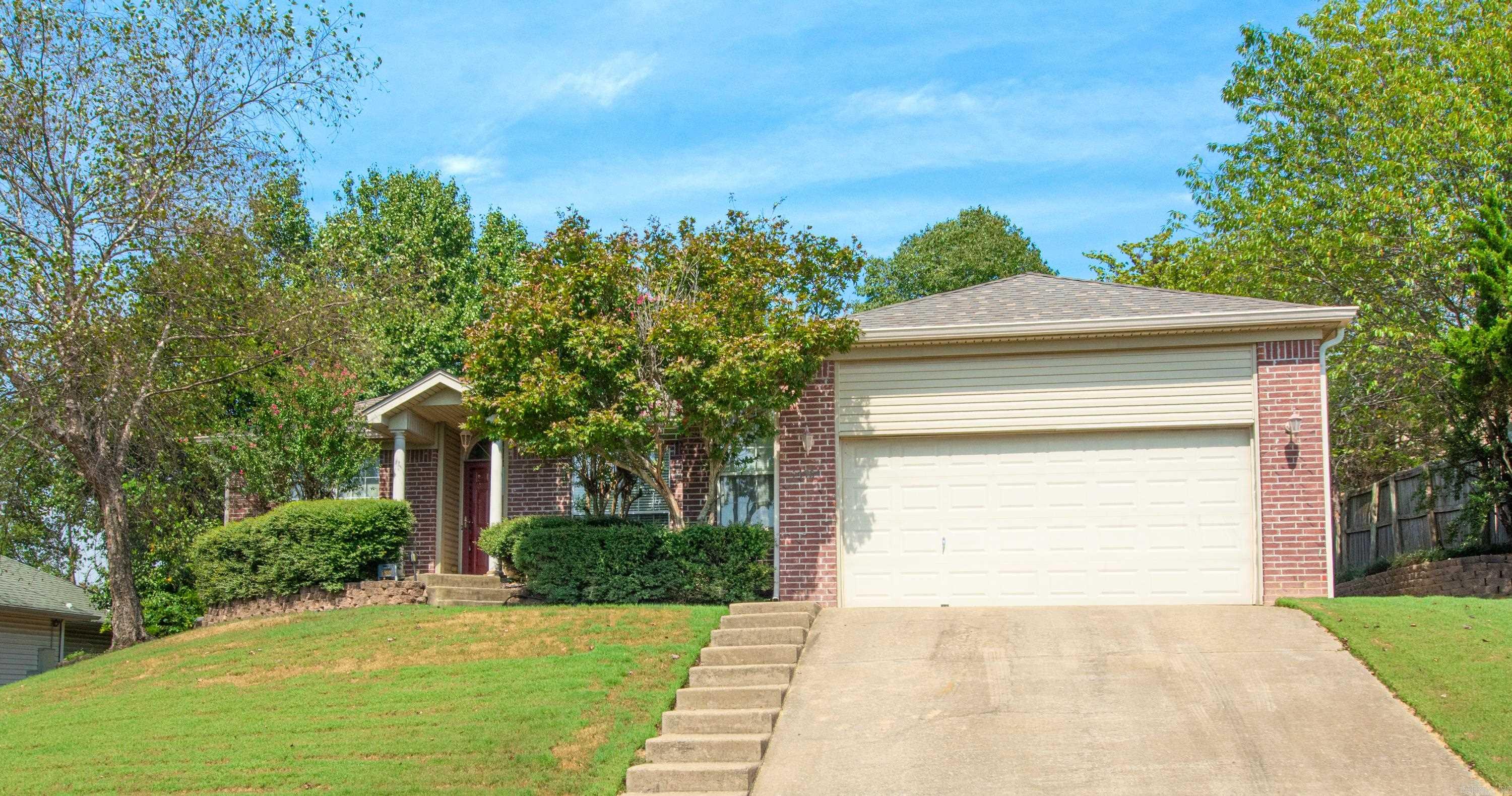 14904 Lamplight Way