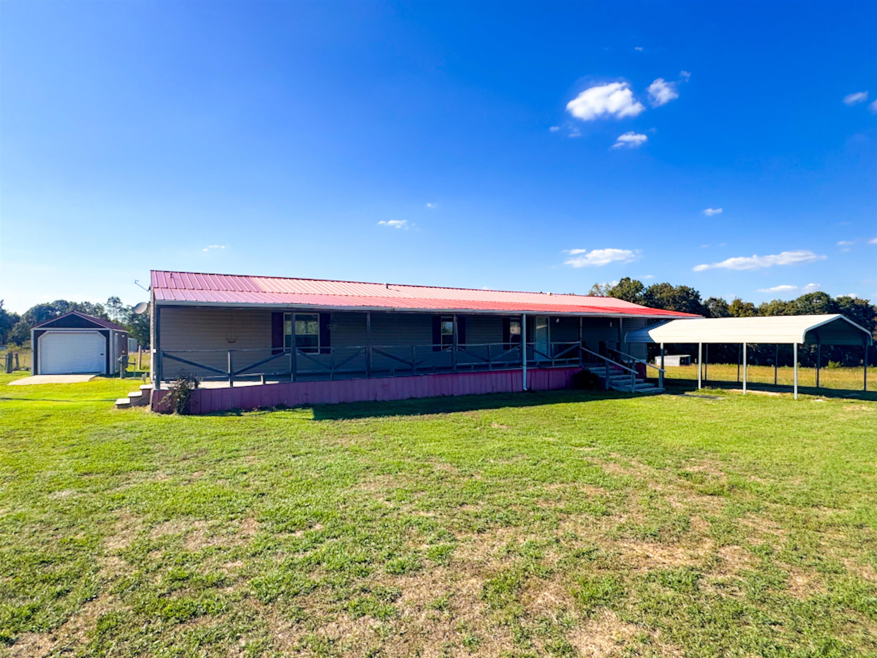 188 Red Hawk  Glencoe, AR
