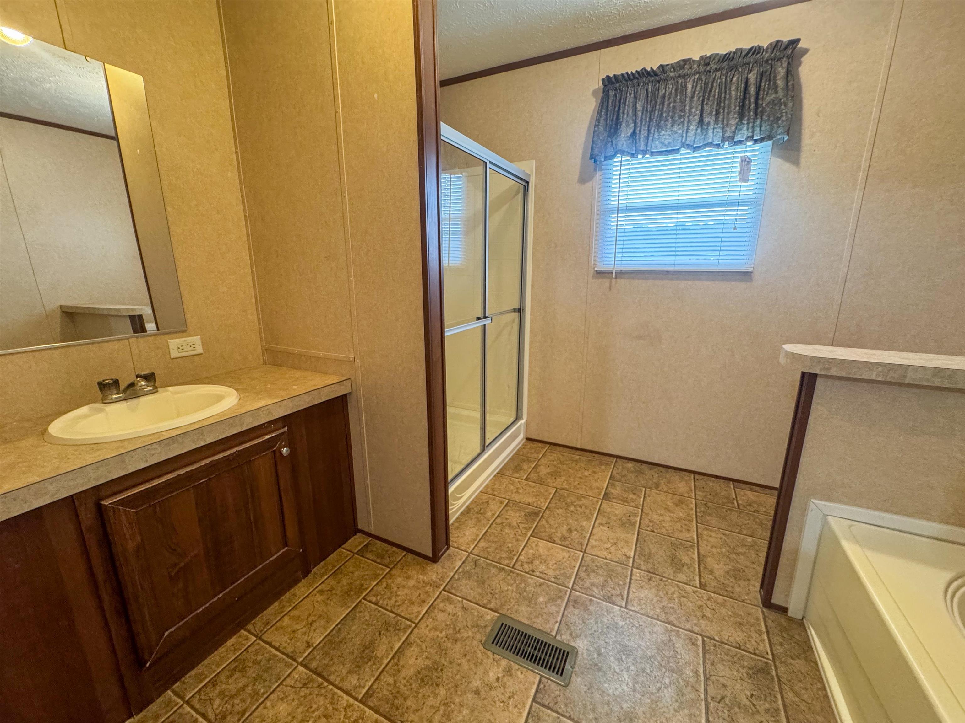 188 Red Hawk  Glencoe, AR