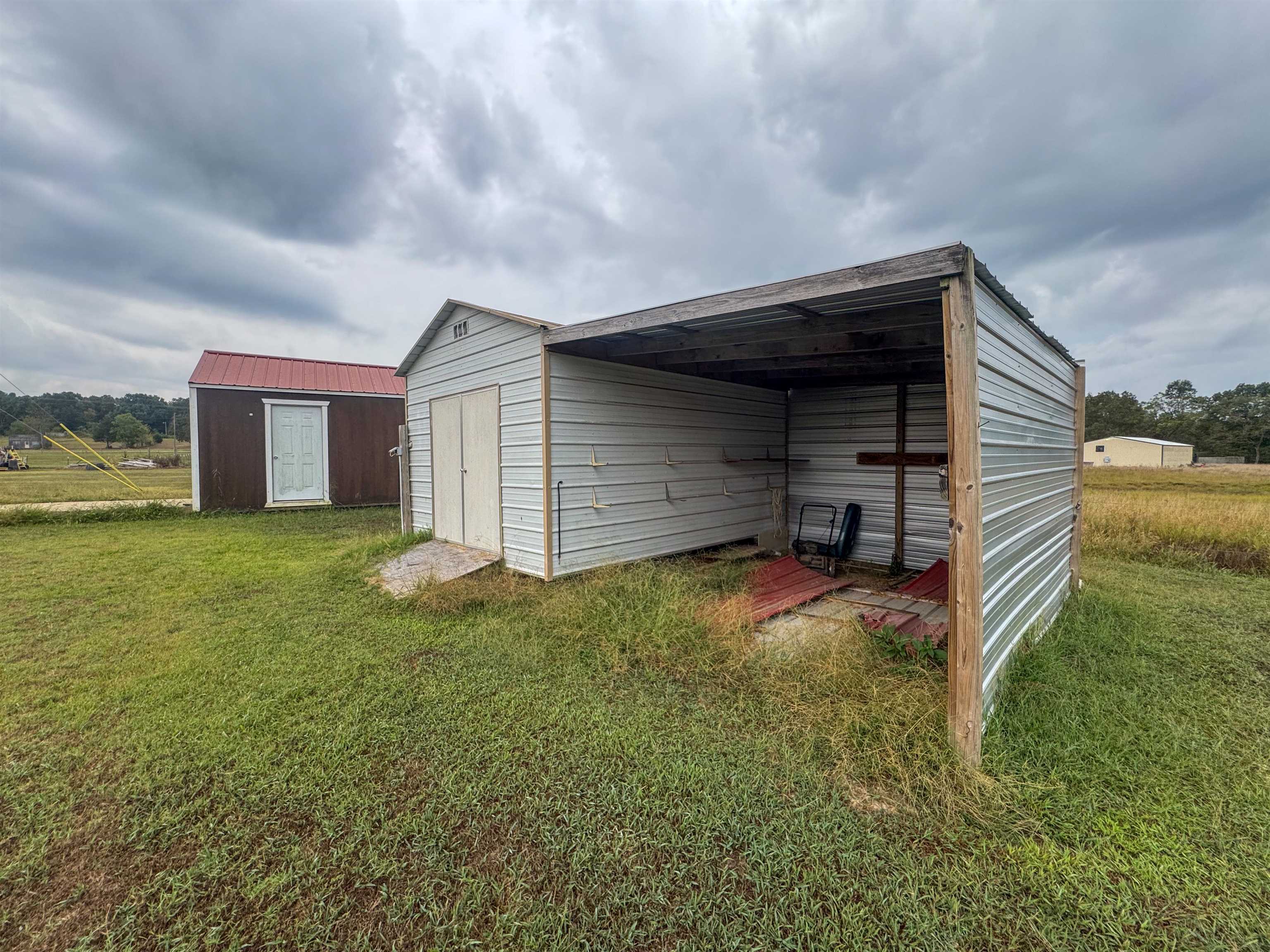 188 Red Hawk  Glencoe, AR