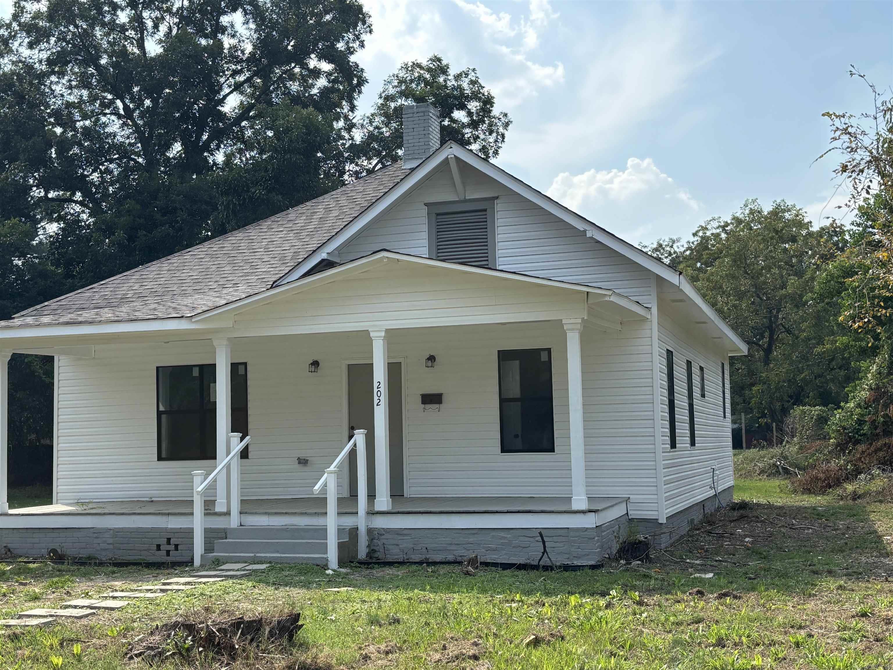 202 Adams St  Lonoke, AR