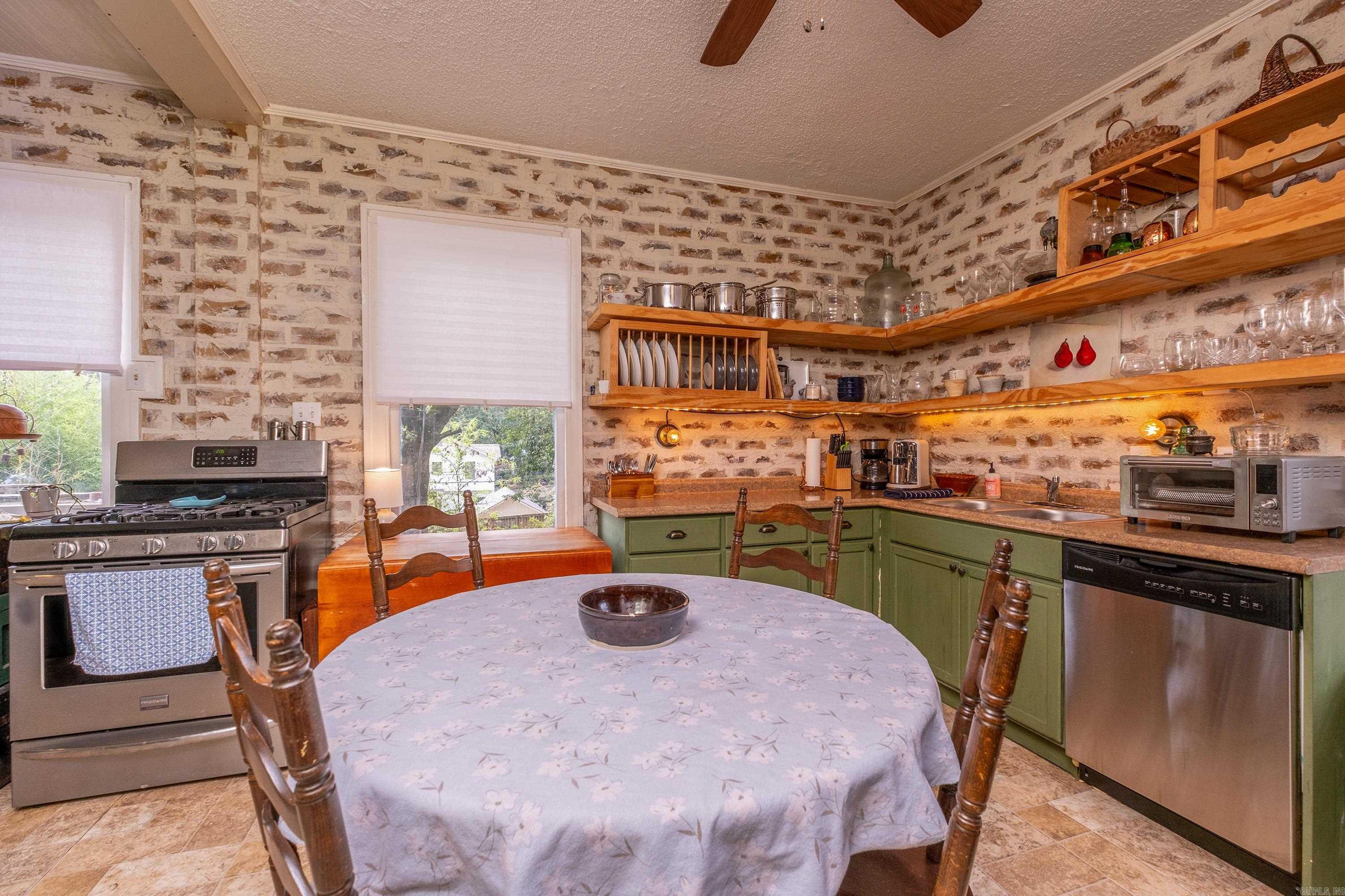518 N Oak  Little Rock, AR