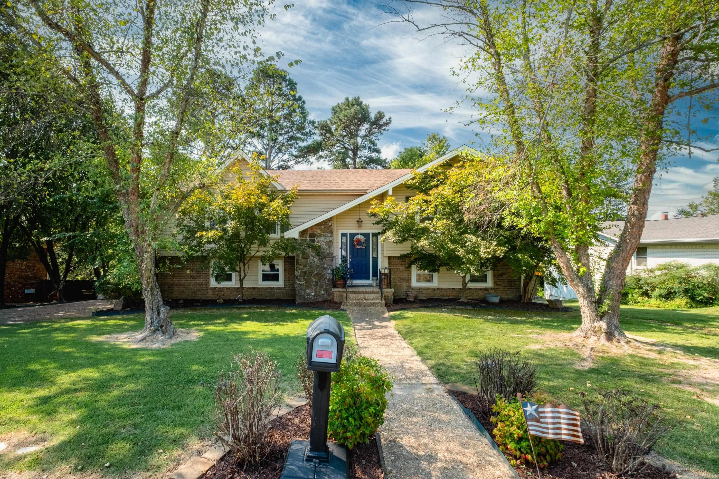 12171 Rivercrest  Little Rock, AR