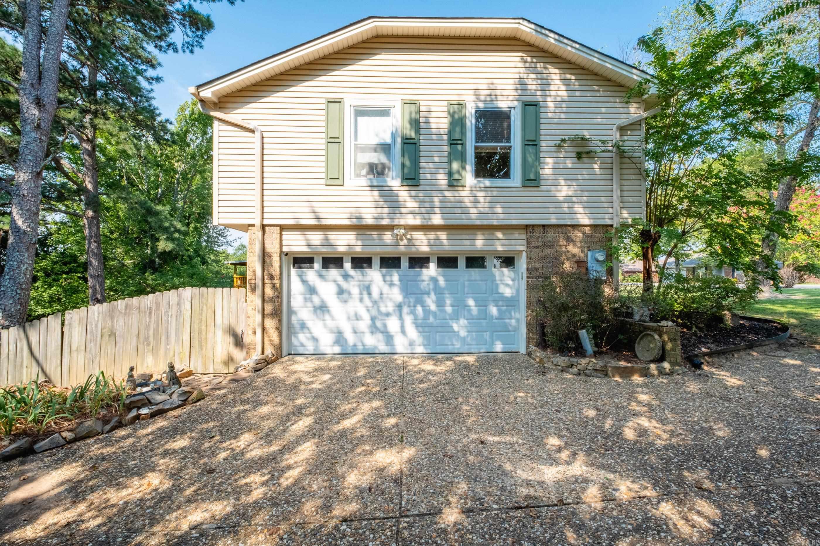 12171 Rivercrest  Little Rock, AR