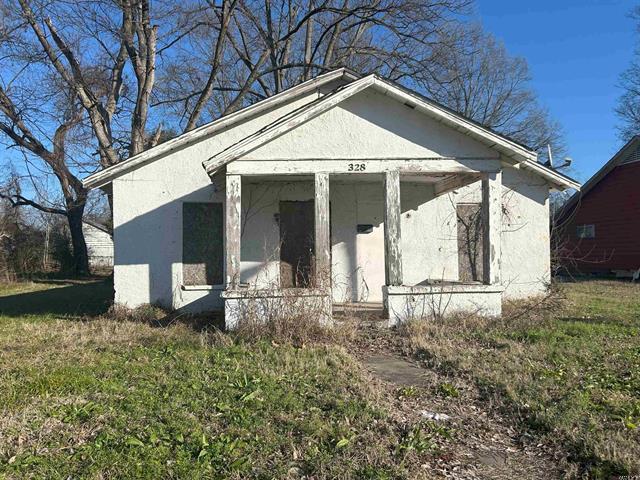 328 S Lake  Blytheville, AR
