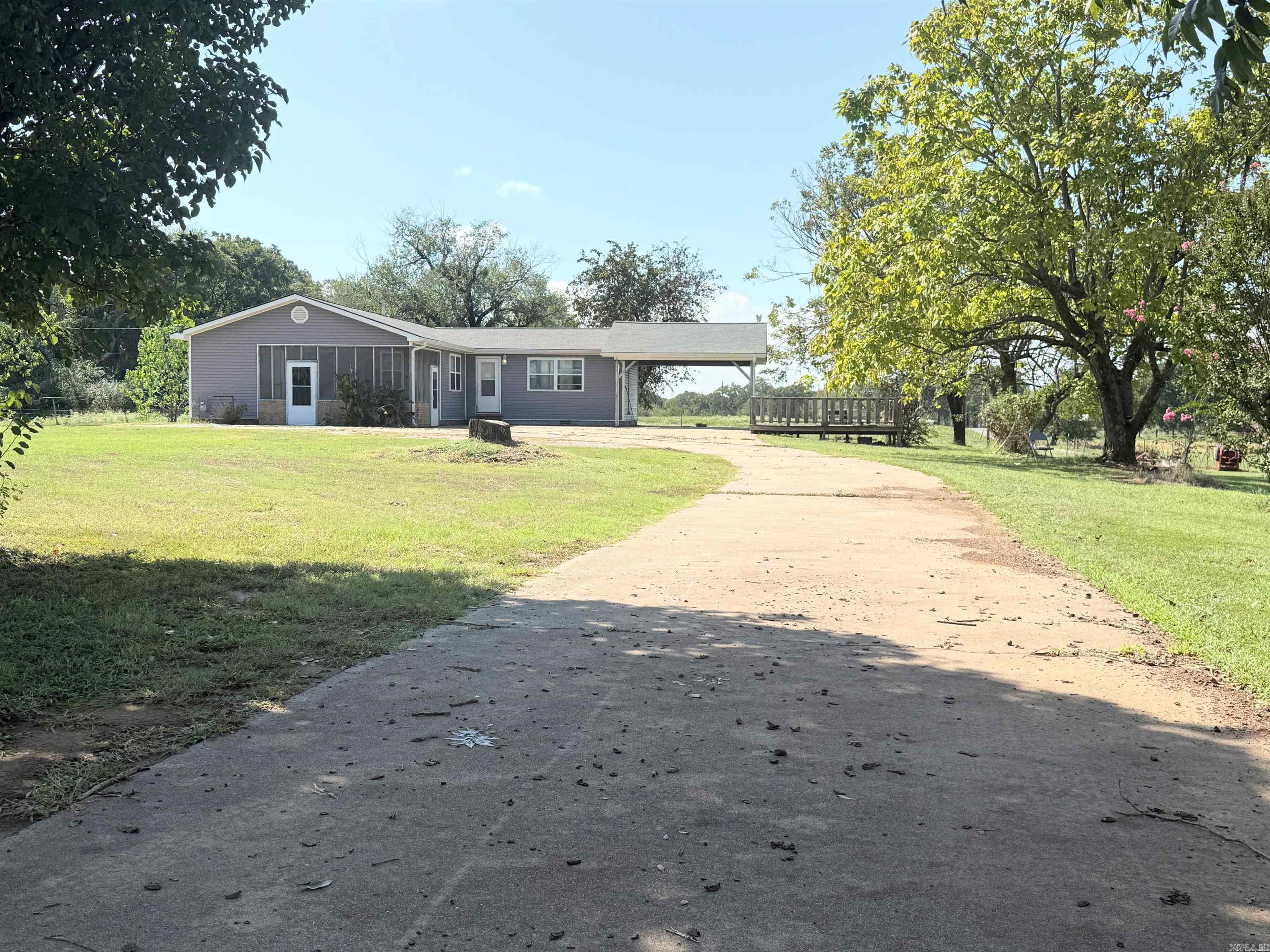 500 Gravel Hill  Altus, AR
