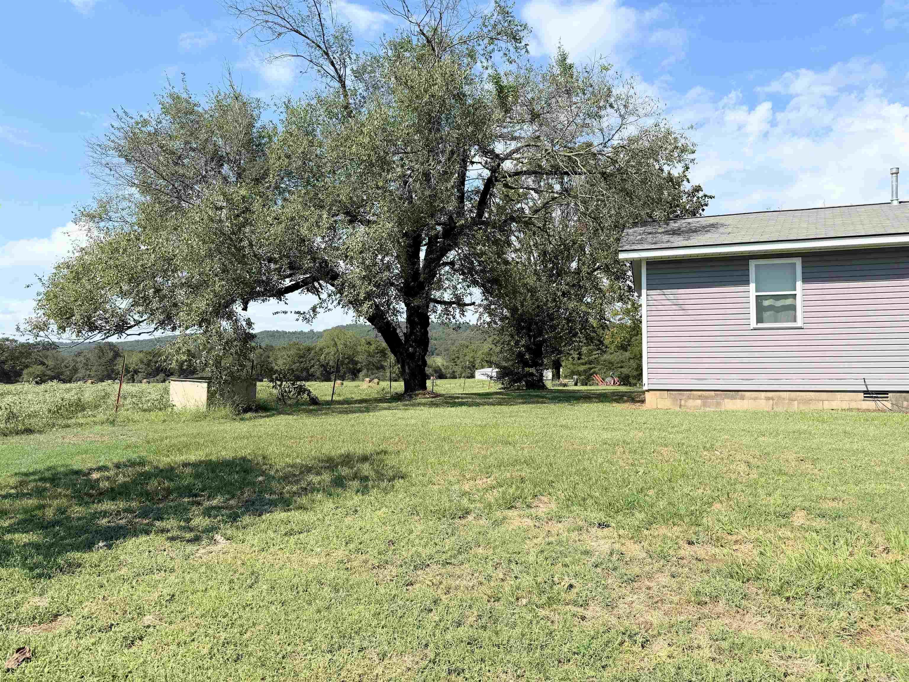 500 Gravel Hill  Altus, AR