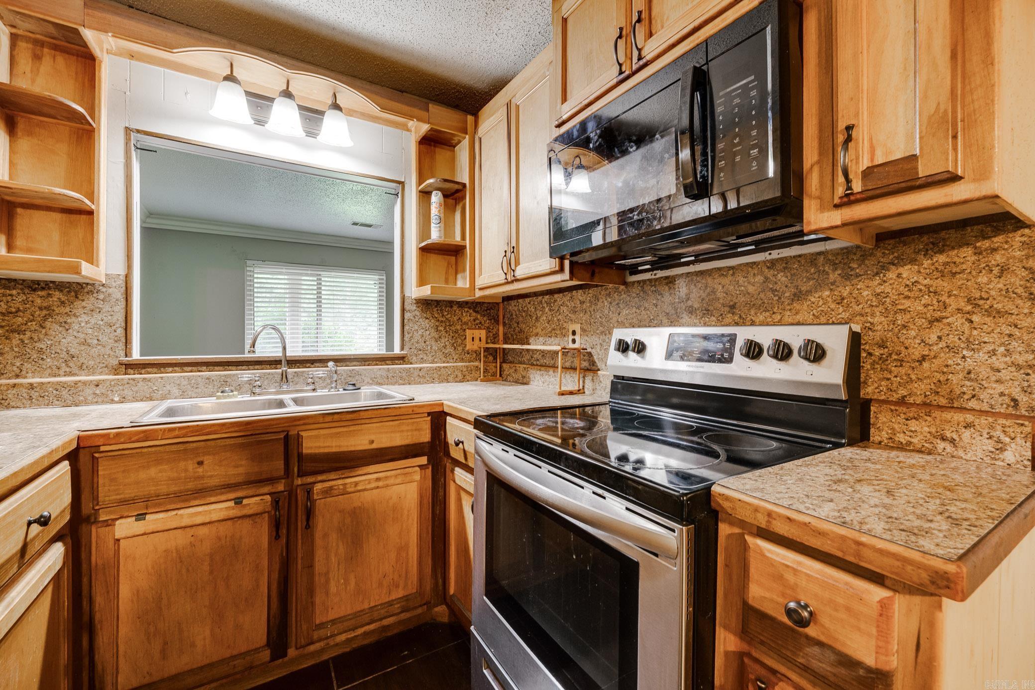 3938 Wooddale  Little Rock, AR