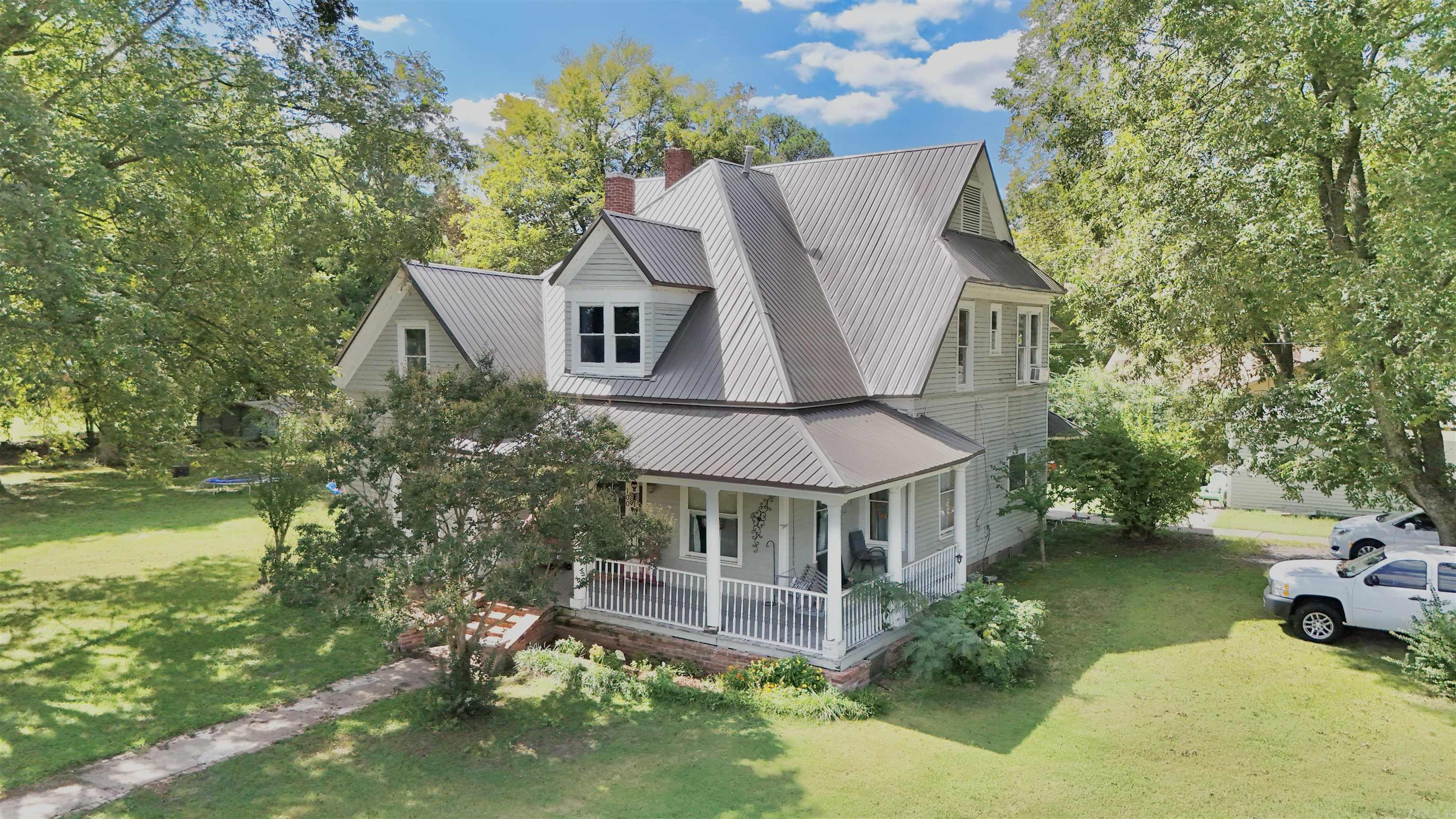 100 S Dowell Avenue