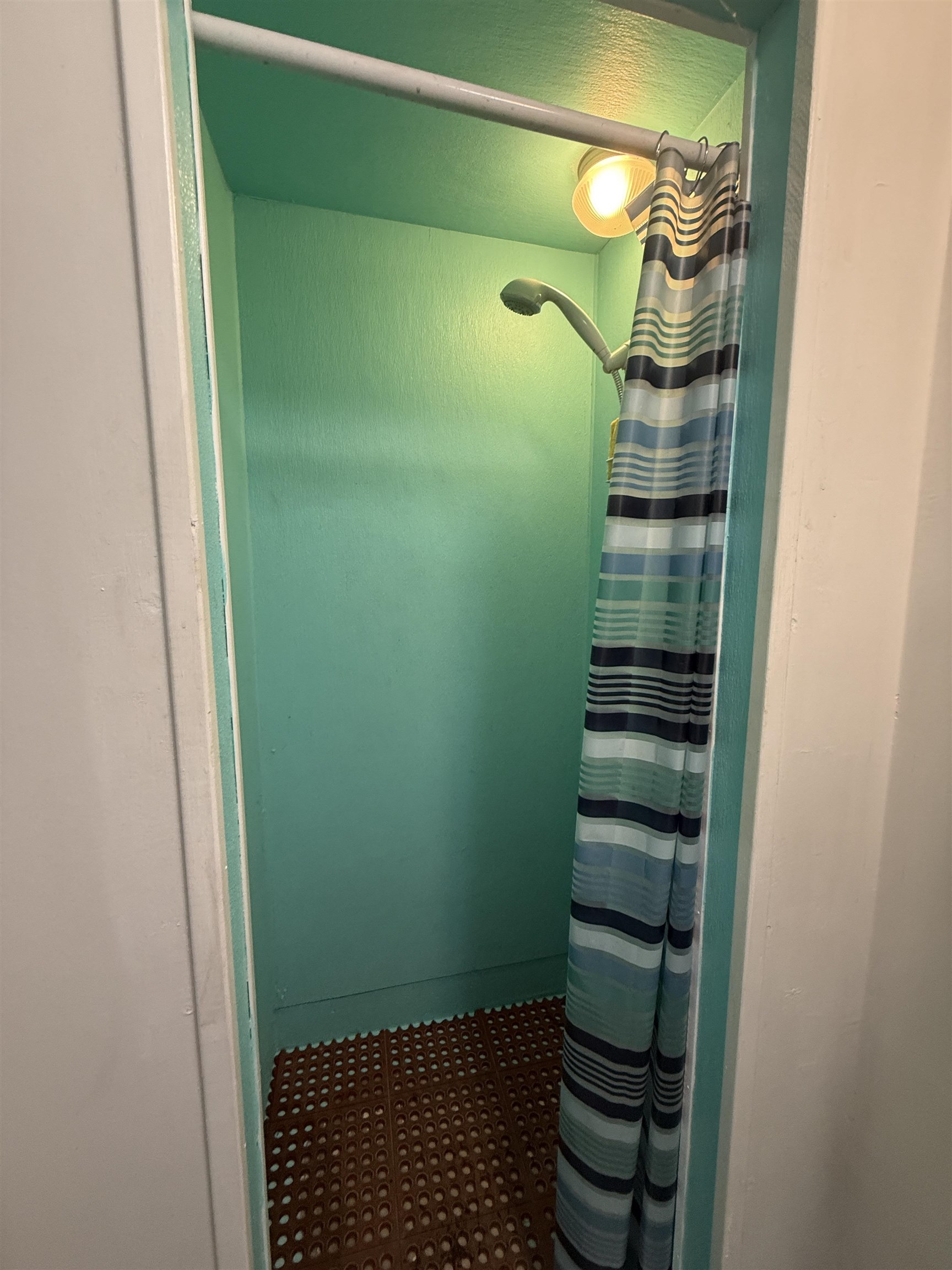 129 W Lakeshore  Cherokee Village, AR