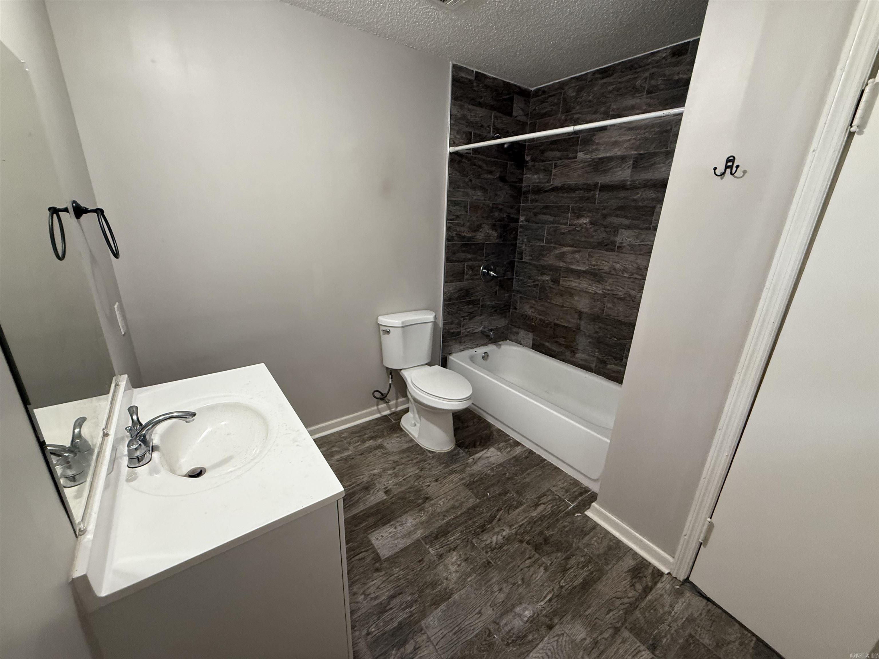 4820 W 29th  Little Rock, AR
